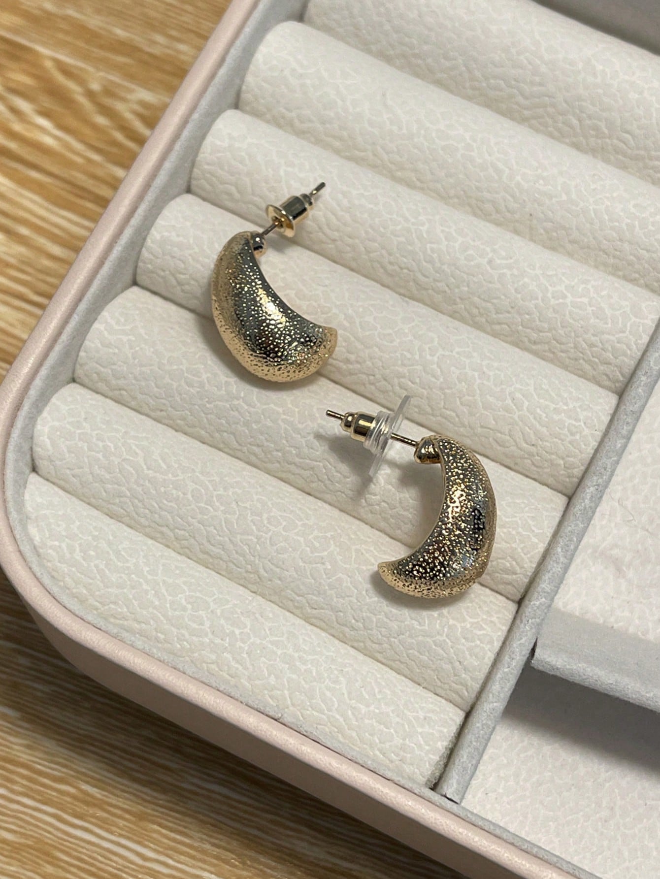1pair Fashionable Women's Earrings Suitable For Daily Wear