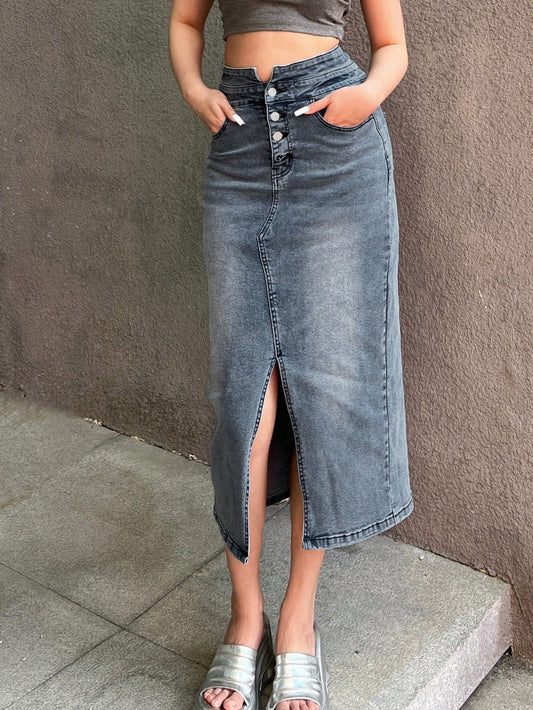 Women Casual And Long Denim Skirt With Split Hem, Button-Up Closure And Straight Silhouette