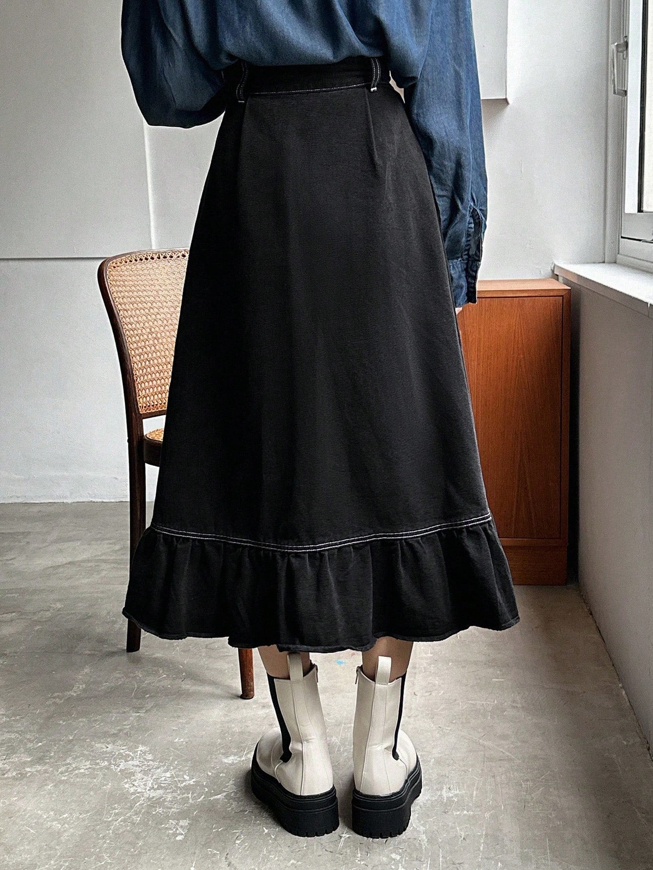 Women's Denim Skirt With Exposed Stitches, Ruffled Hem