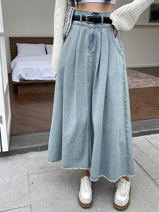 Women's Pleated Denim Skirt With Frayed Hem