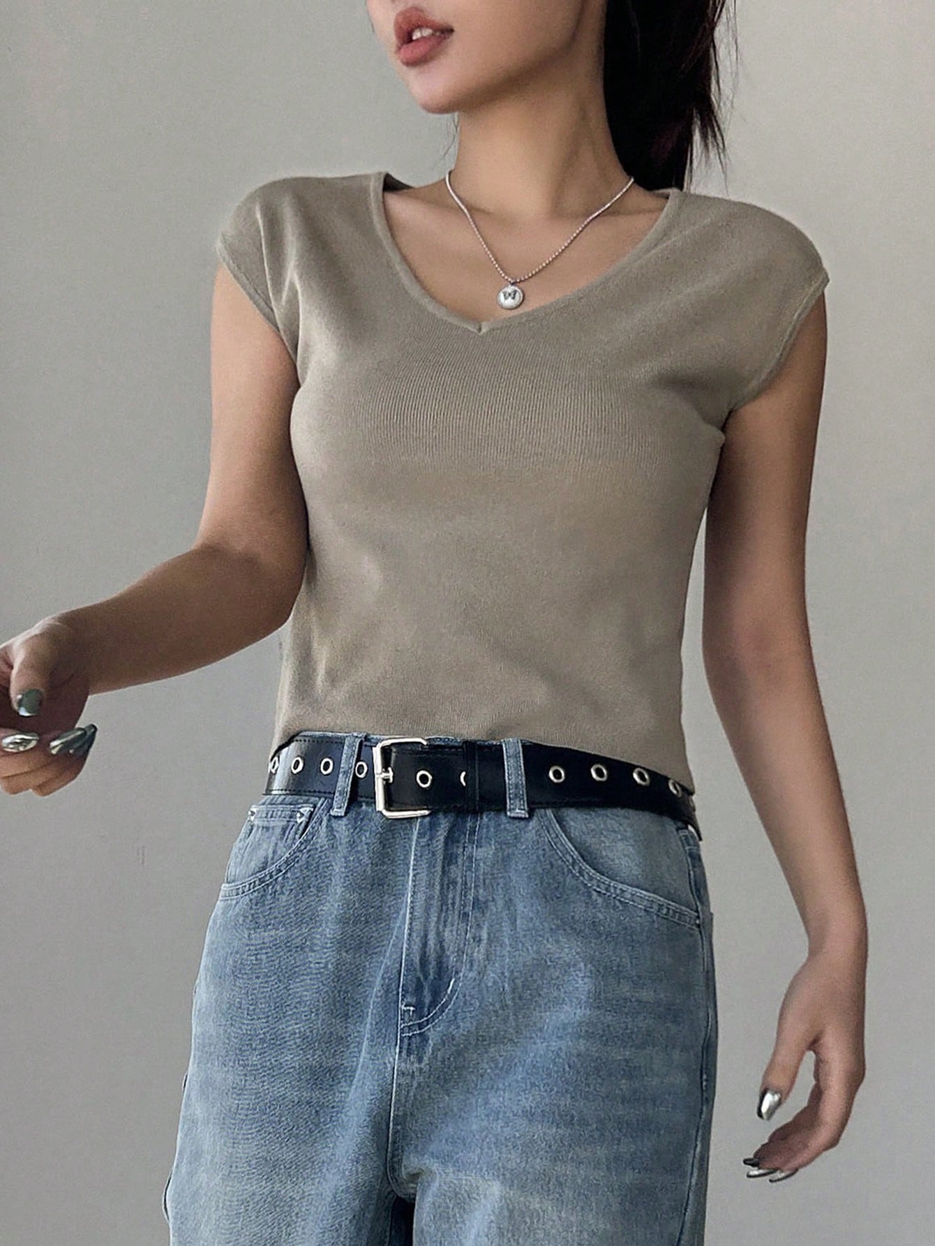 Solid Color Knitted Top For Women, V-Neck And Stretchy
