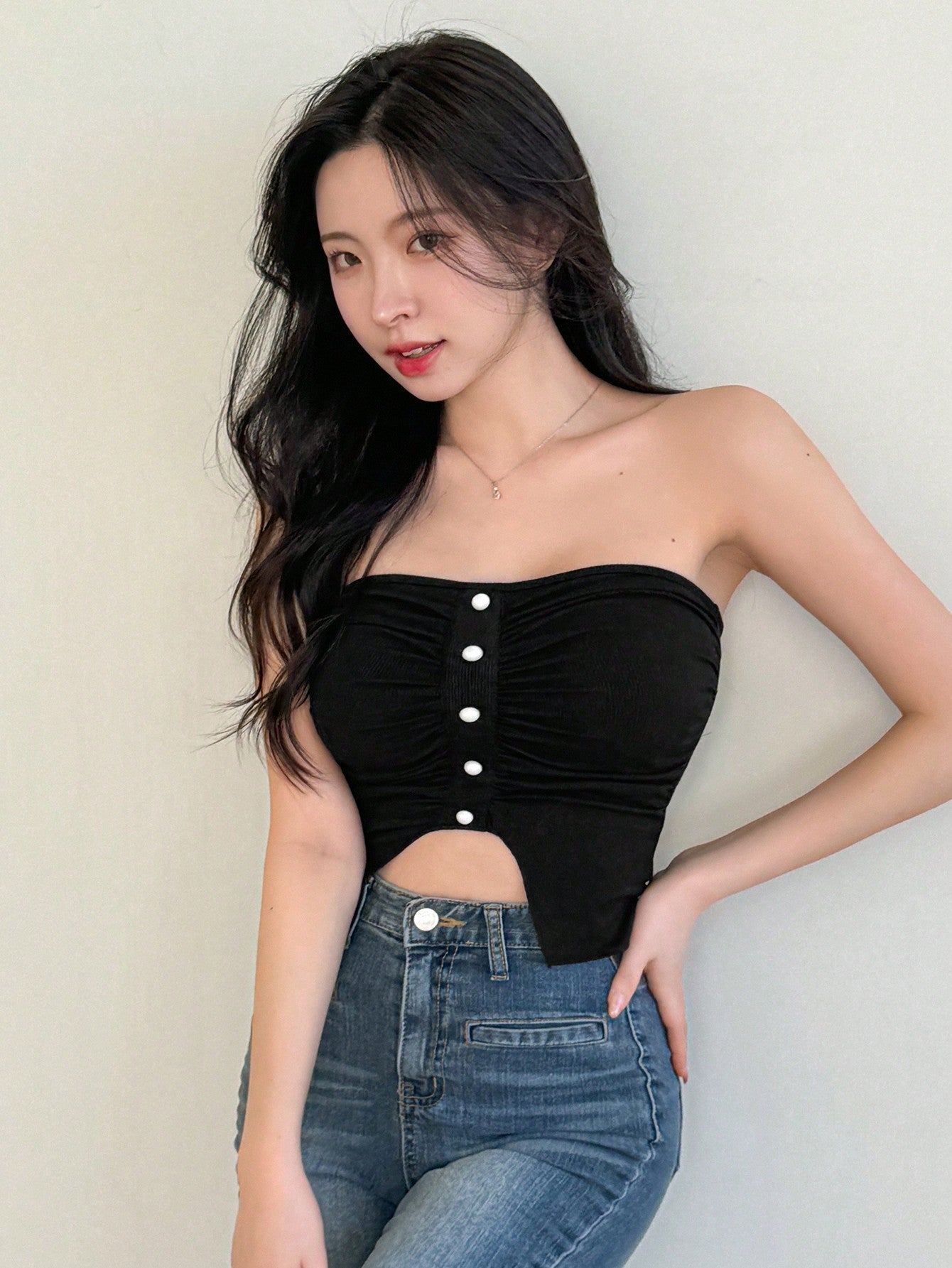Women's Buttoned Ruched Tube Top