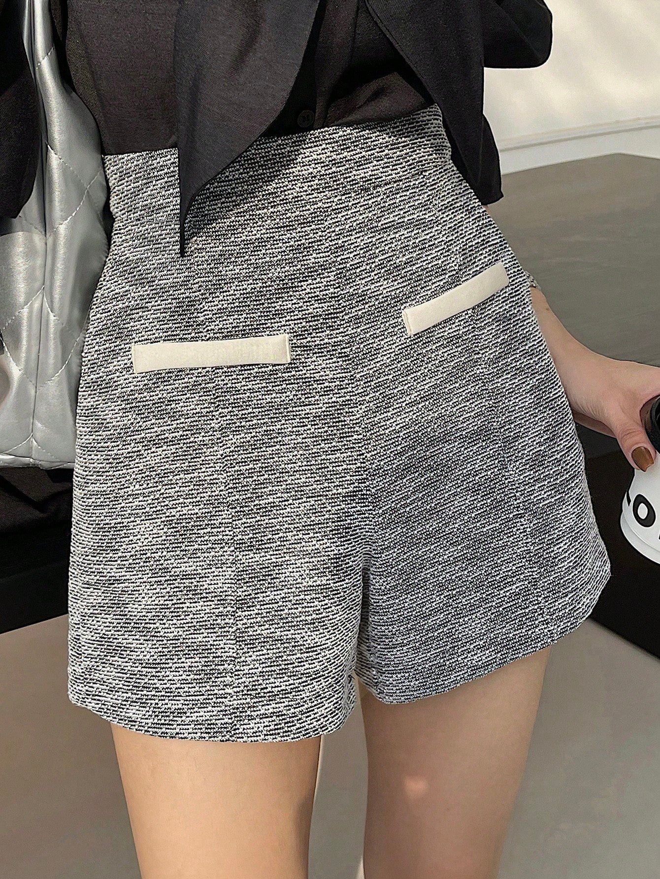 Women's Color-Block Patch Pocket Straight Shorts
