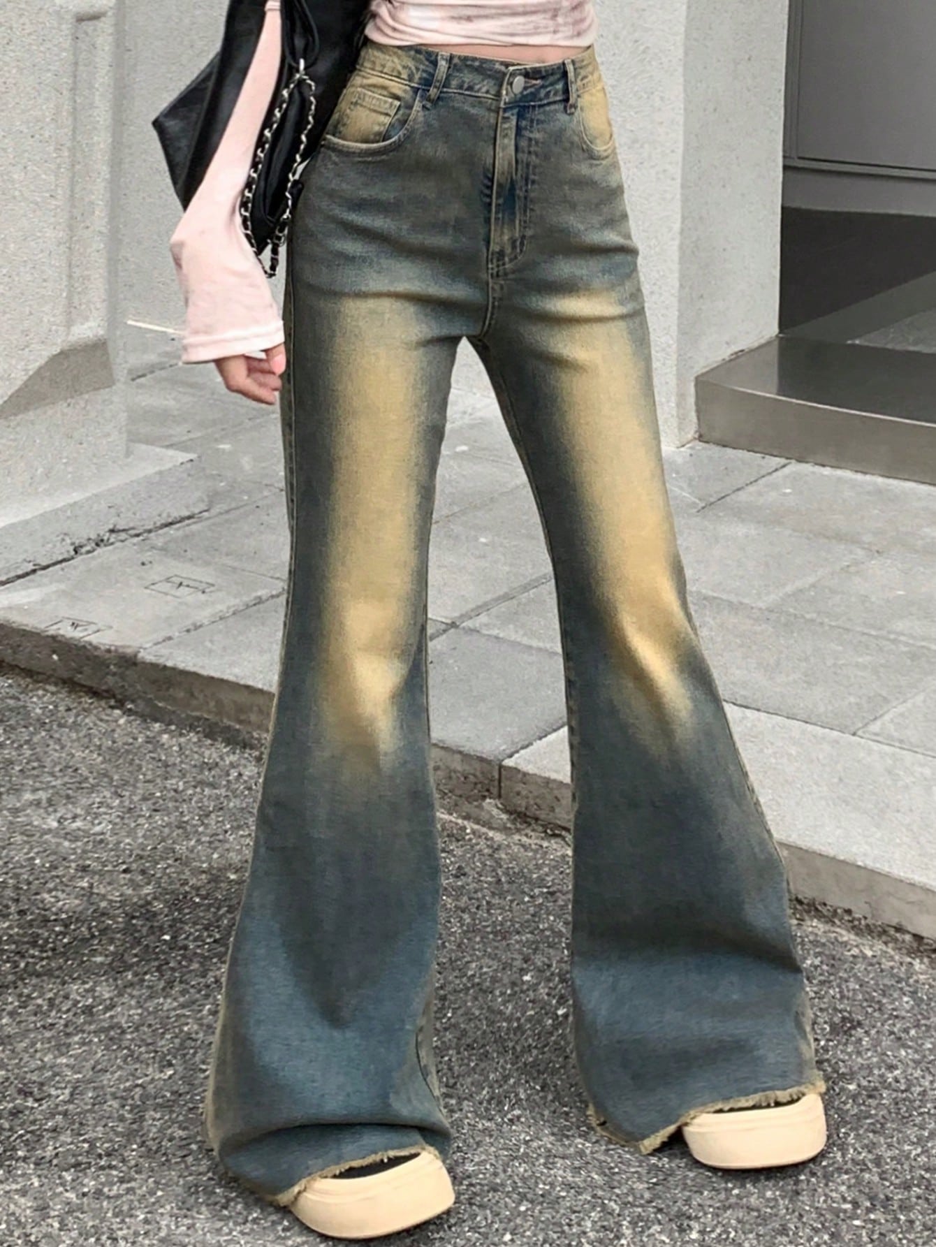 Women's Vintage Frayed Bell Bottom Jeans