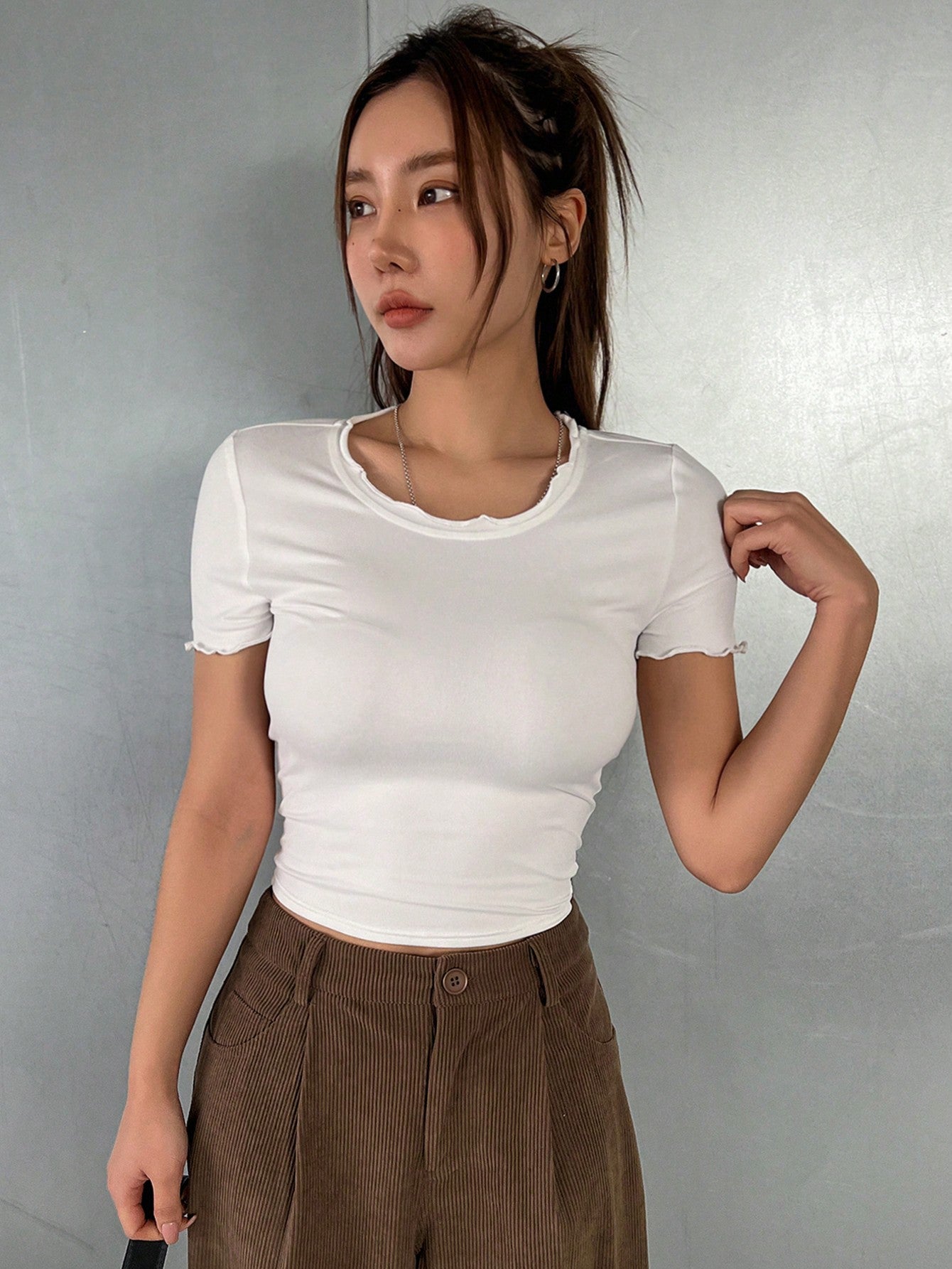 Solid Color Round Neck Slim Fit Crop Top Short Sleeve T-Shirt