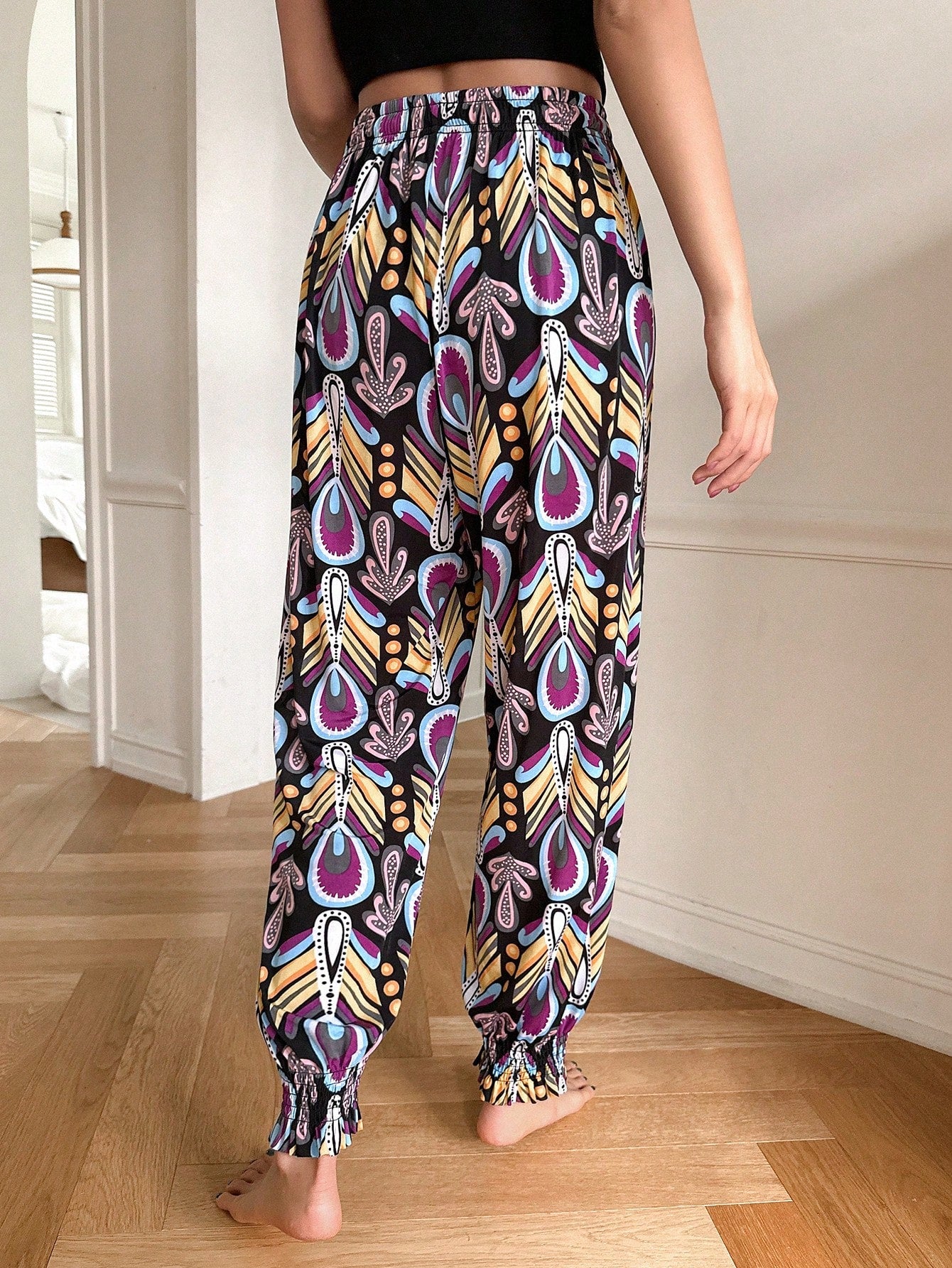 Women's Colorful Printed Pyjama Bottoms With Gathered Ankles