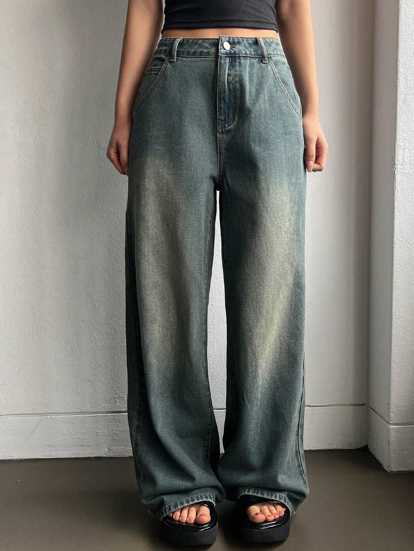 Wide Leg Jeans With Washed Finish, Slanted Pockets