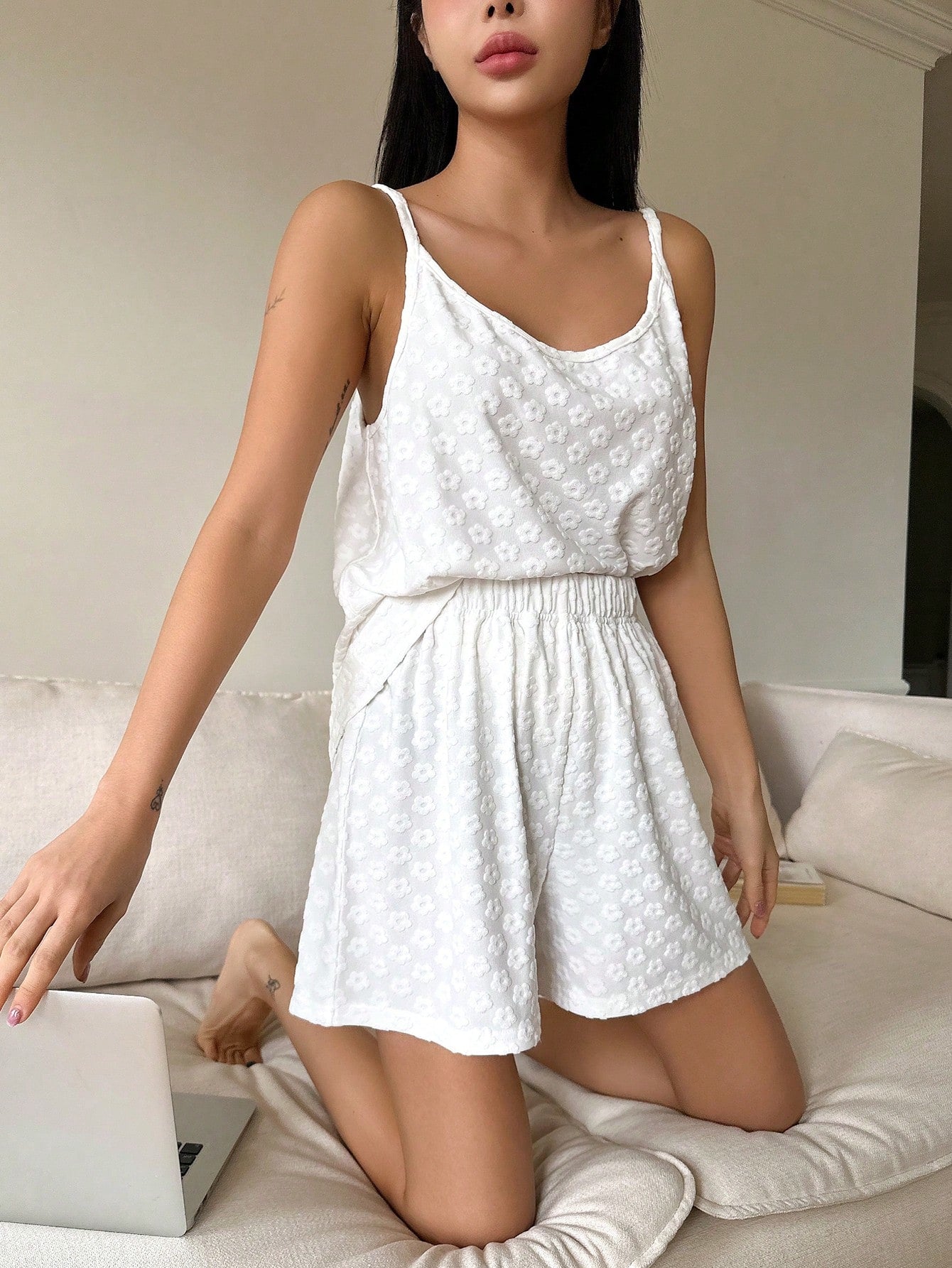 Ladies' Solid Color 3d Jacquard Texture Fabric Camisole Top & Shorts Homewear Set, Suitable For Summer