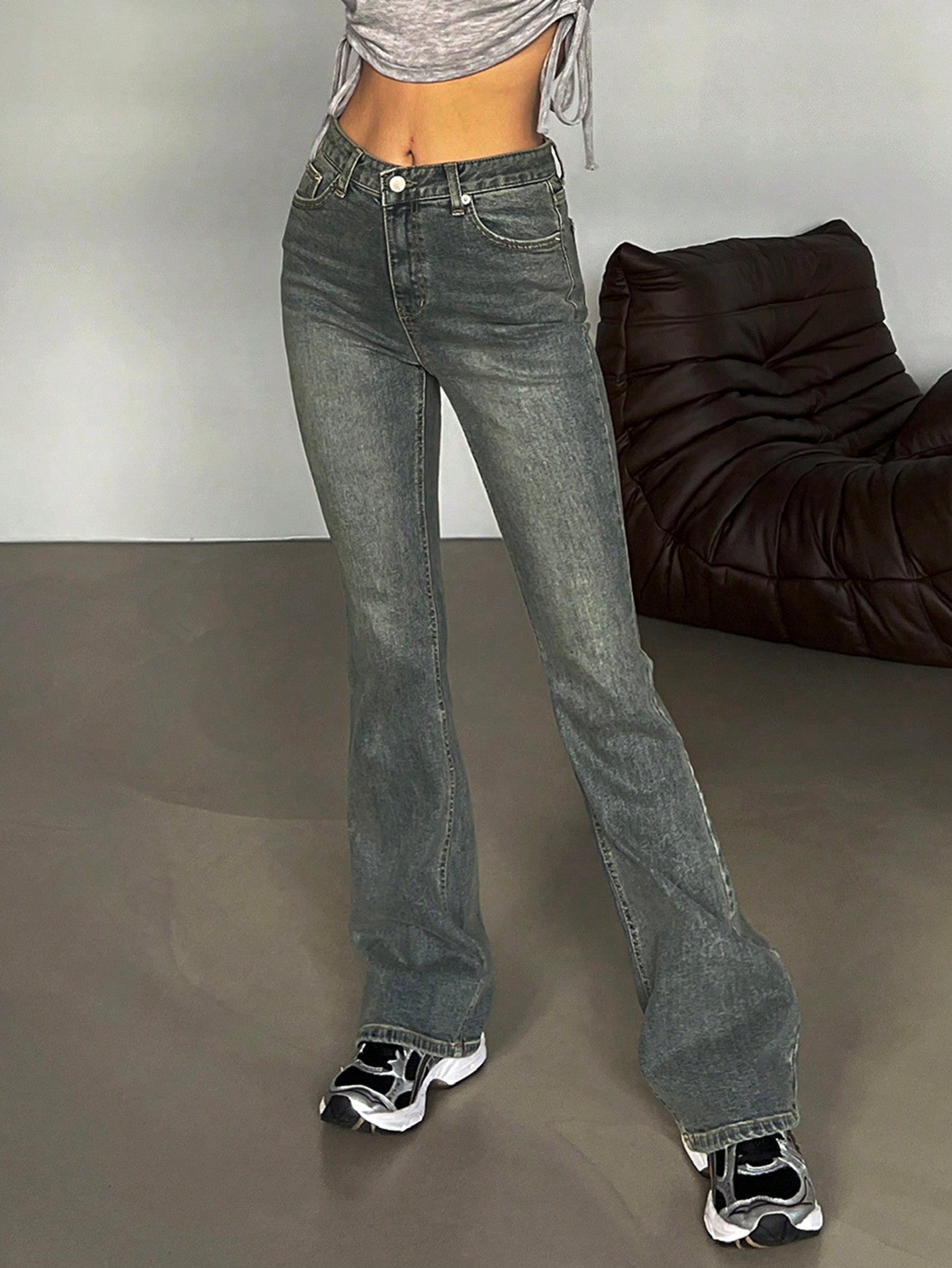 Ladies' Flared Jeans With Pockets