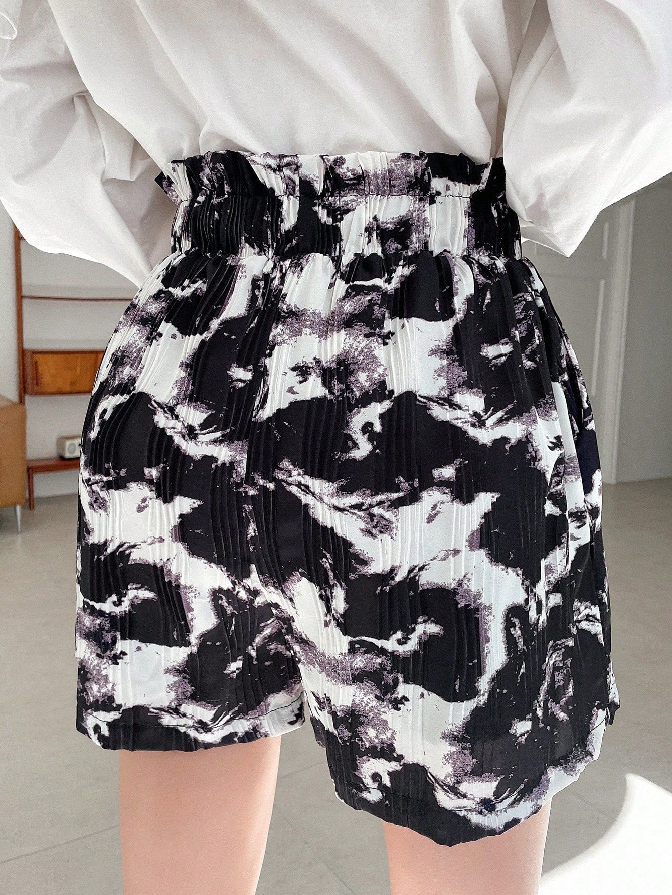 Women's Loose Floral Print Shorts With Drawstring Waist And Lace Hem