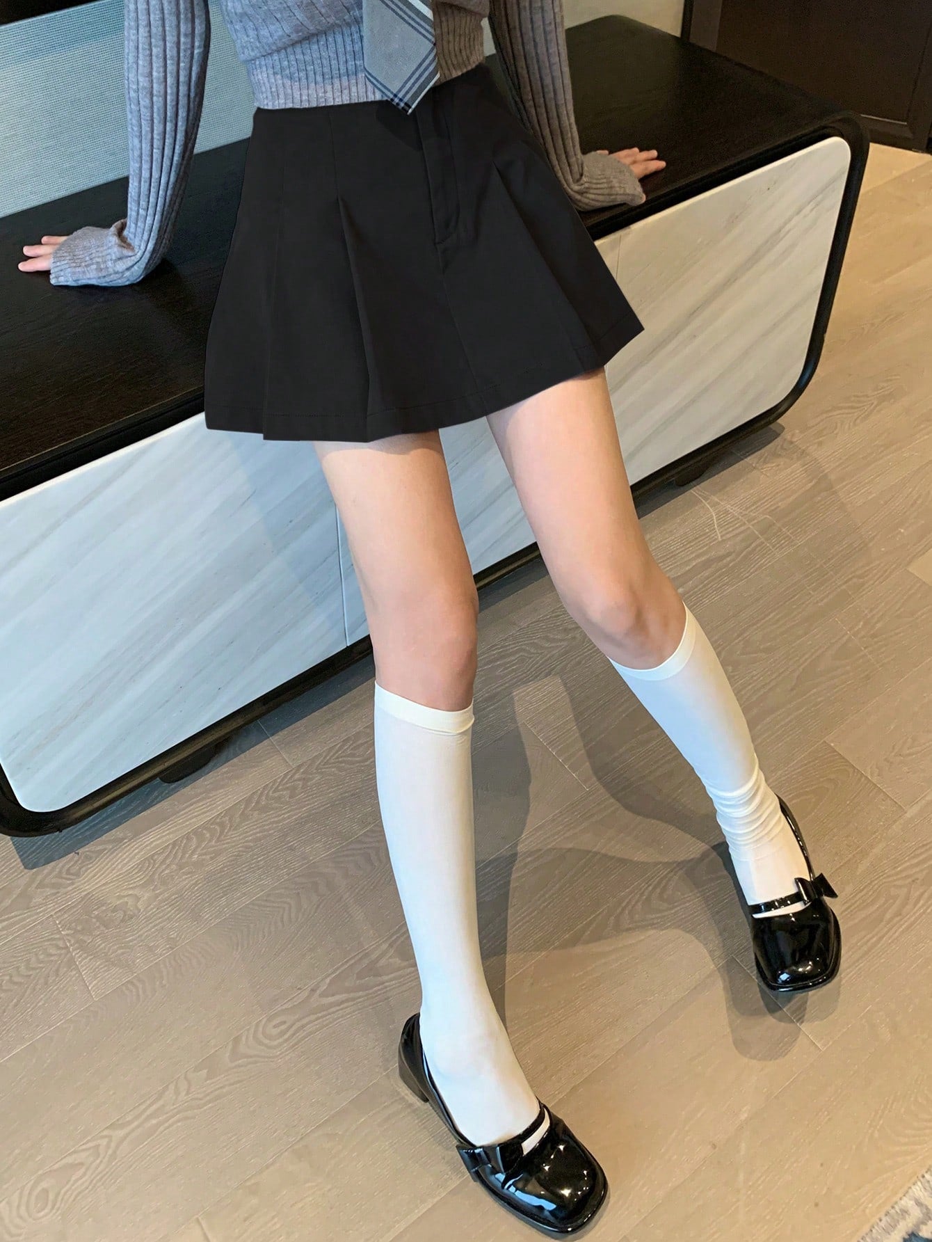 Women's Solid Color High Waist Pleated Mini Skirt