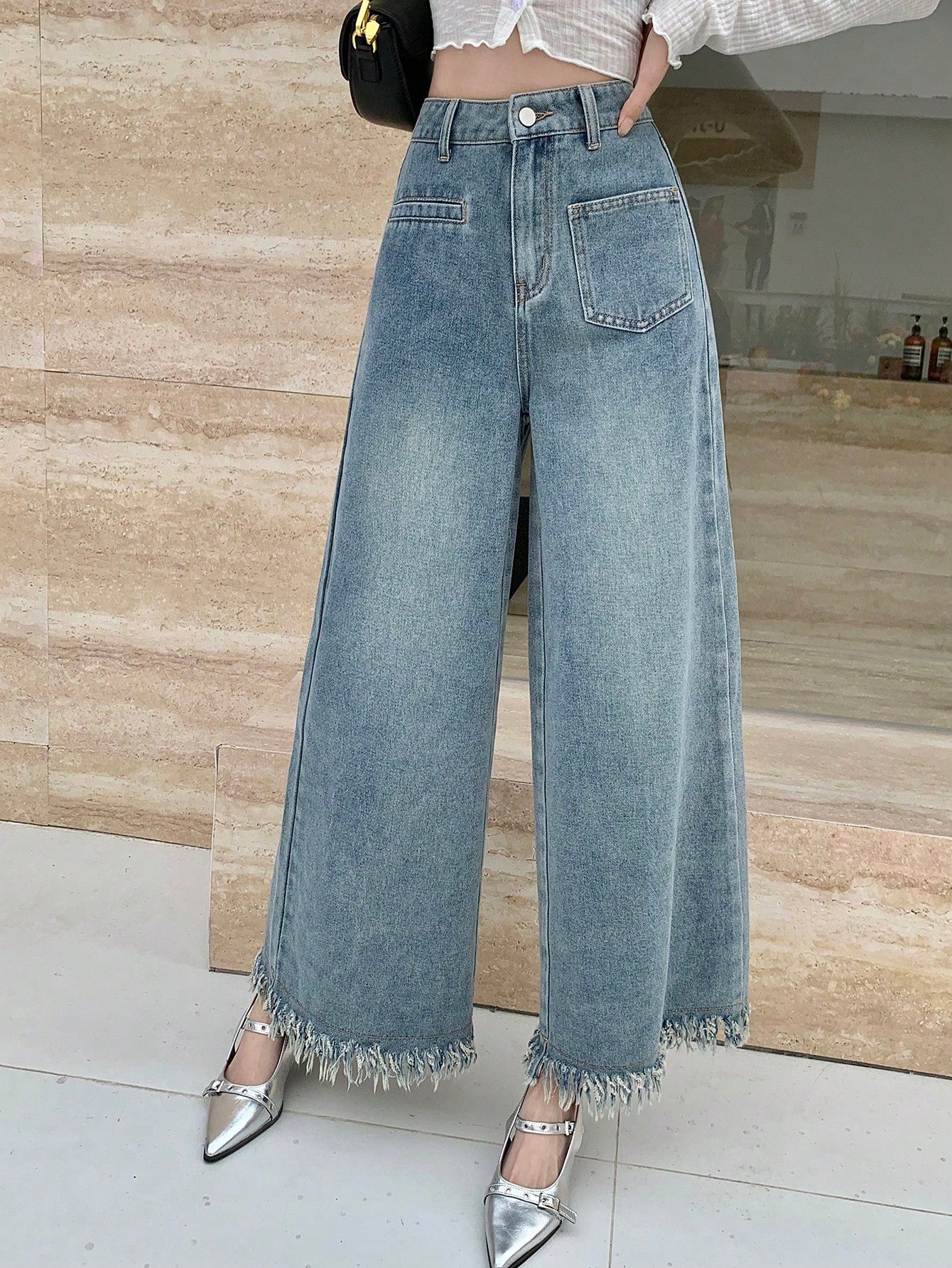 Women's Frayed Hem Flared Denim Jeans