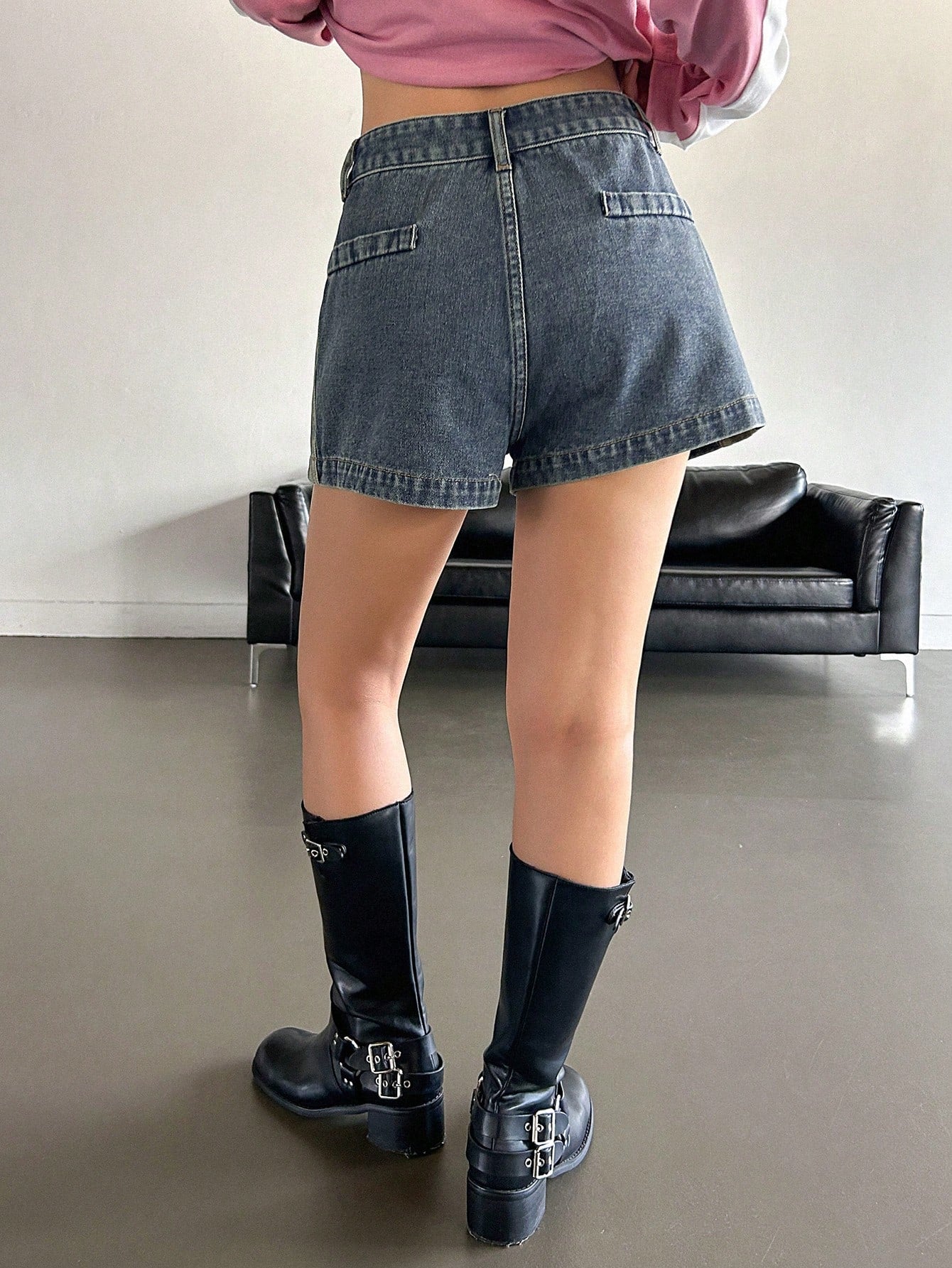 Ladies" Casual Blue Denim Shorts With Pleats And Slanted Pockets For Summer