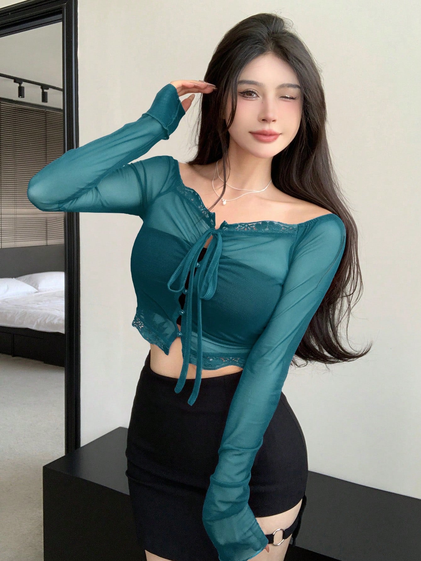 Women Solid Color Lace Trim Slim Fit Cropped Long Sleeve Top For Spring And Summer