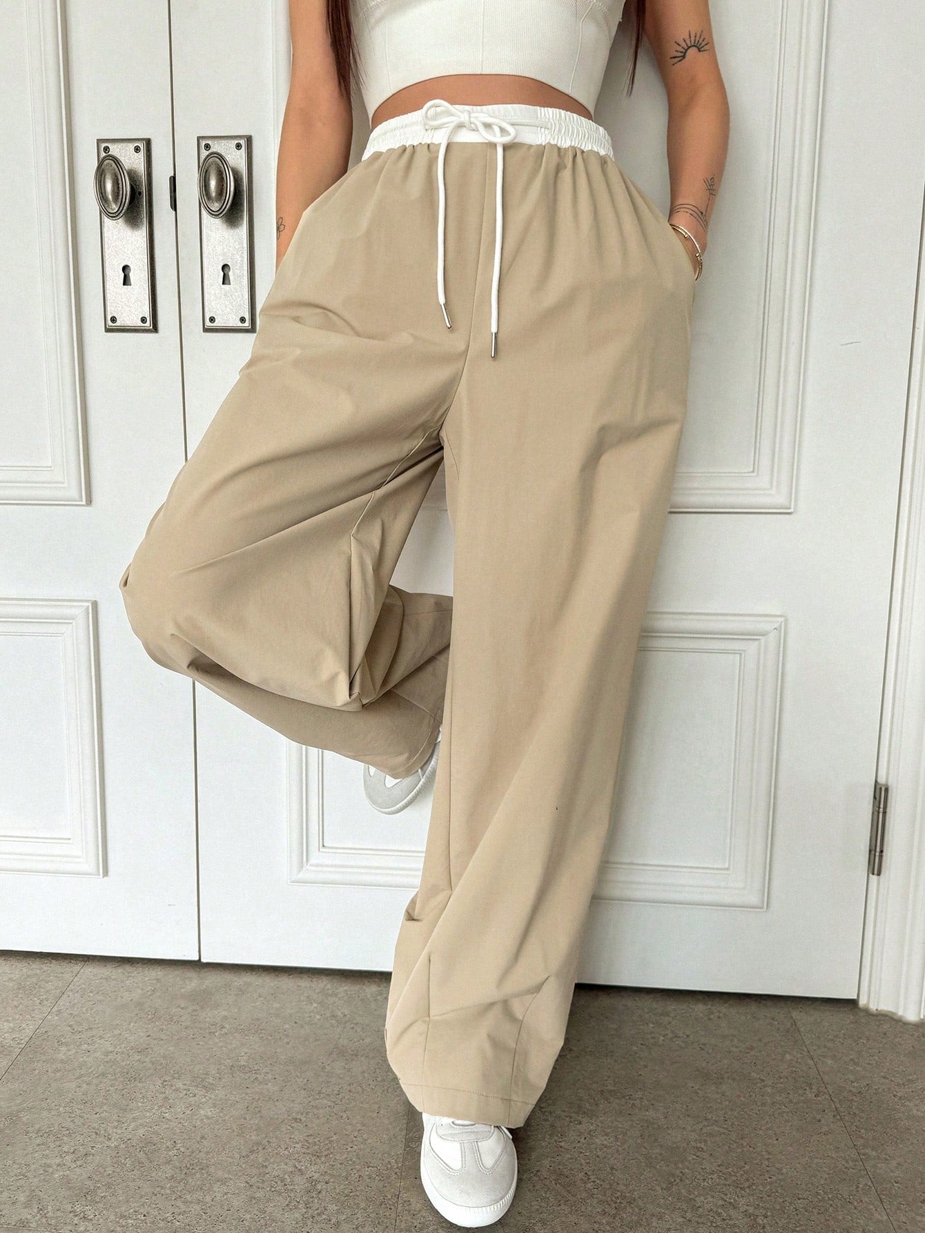 Women Elastic Waist Long Pants With Color Block Splicing And Drawstring