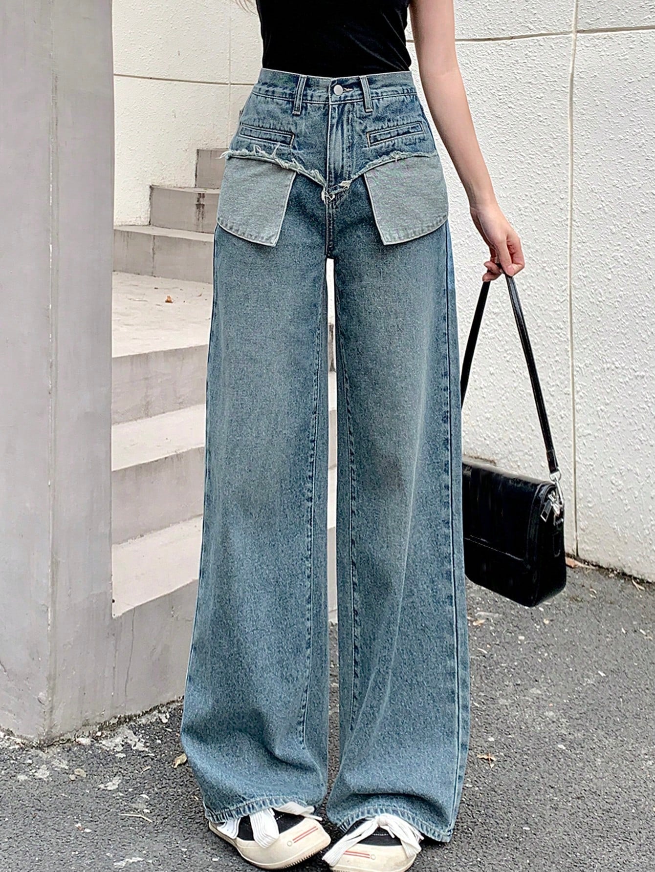 Women Fashionable Wide Leg Straight Jeans With Pocket Design