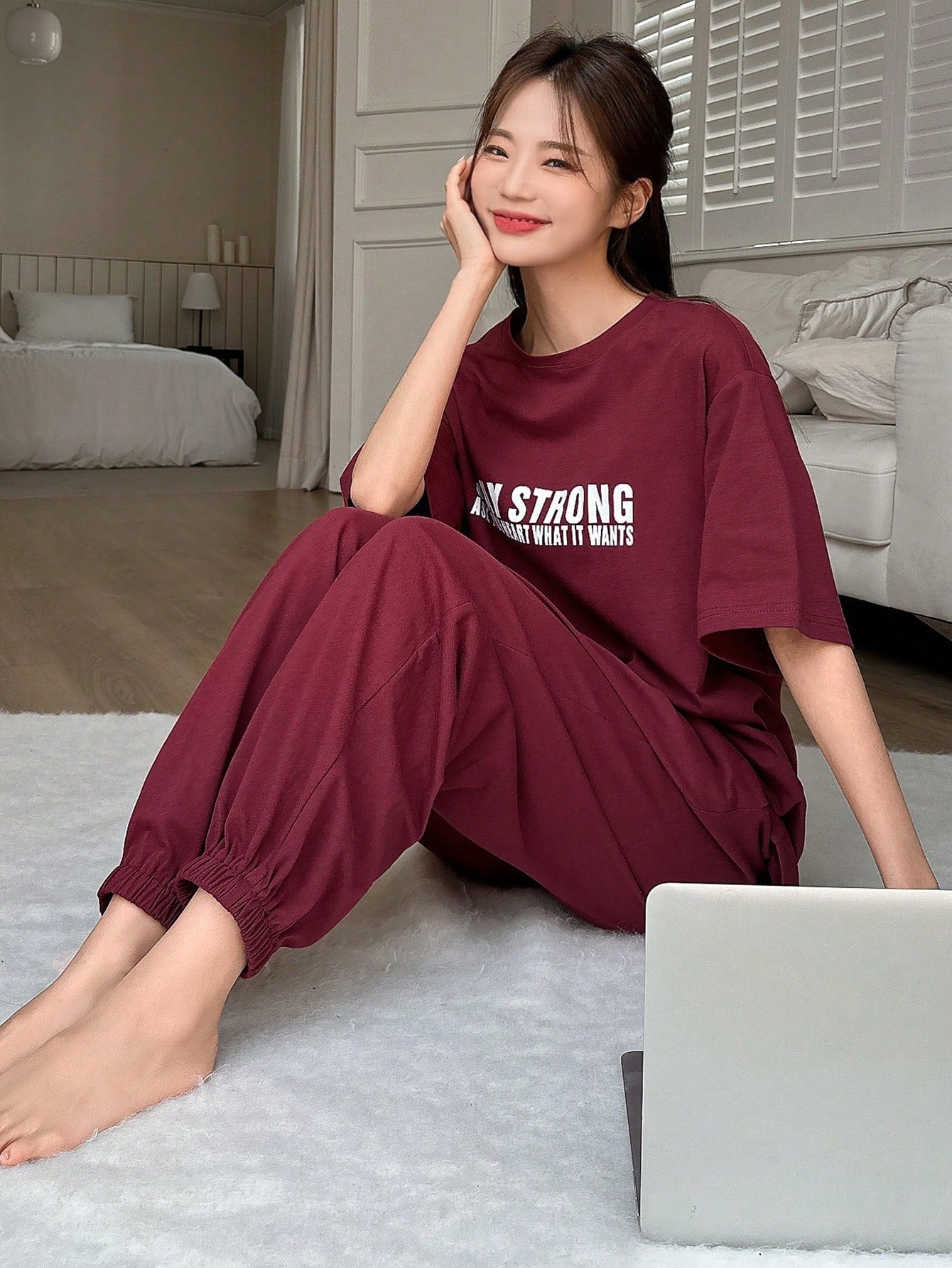 Loose Home Clothing Set With Slogan Print And Drop Shoulder