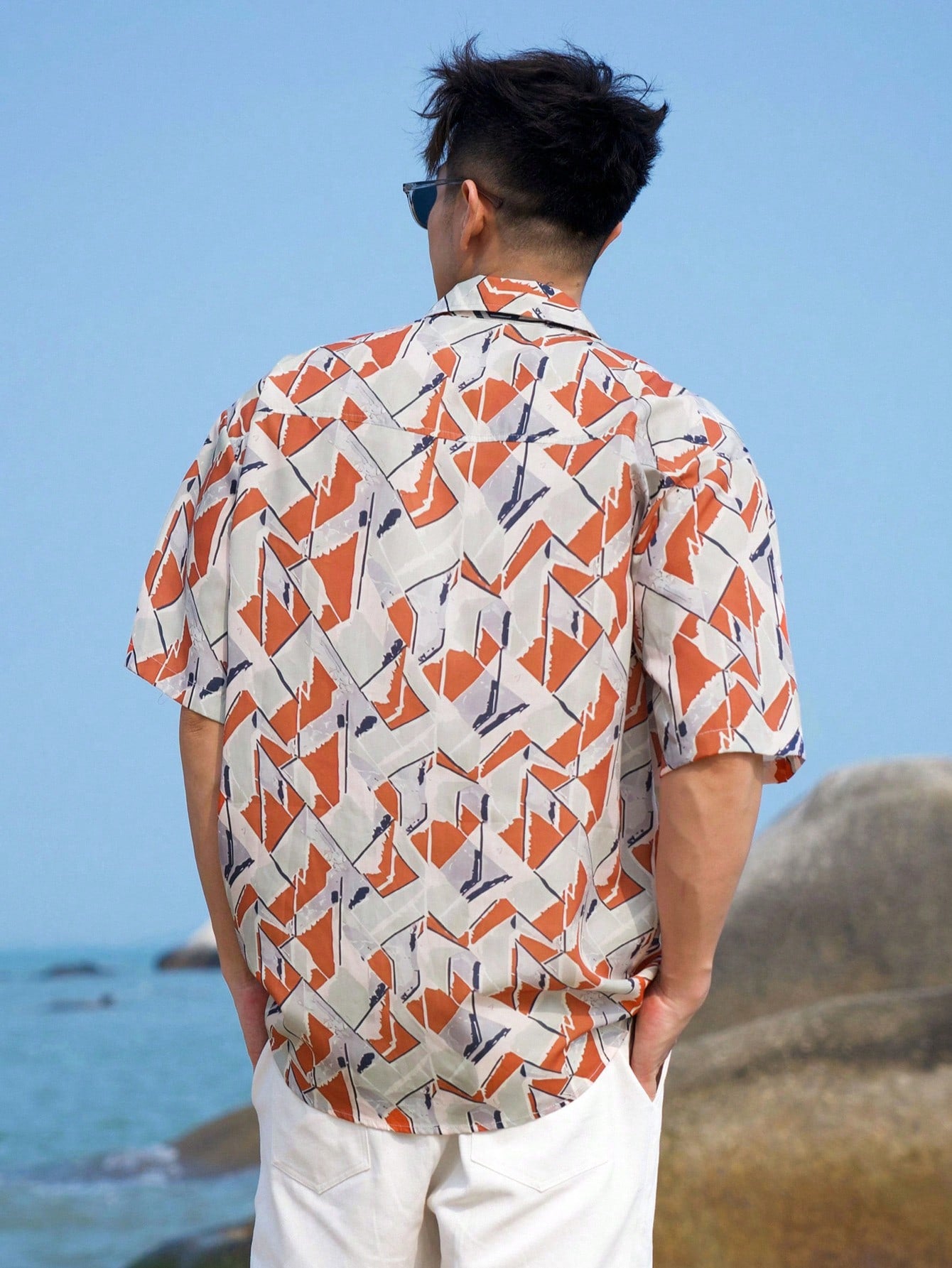 Men Summer Geo Print Short Sleeve Beach Shirt