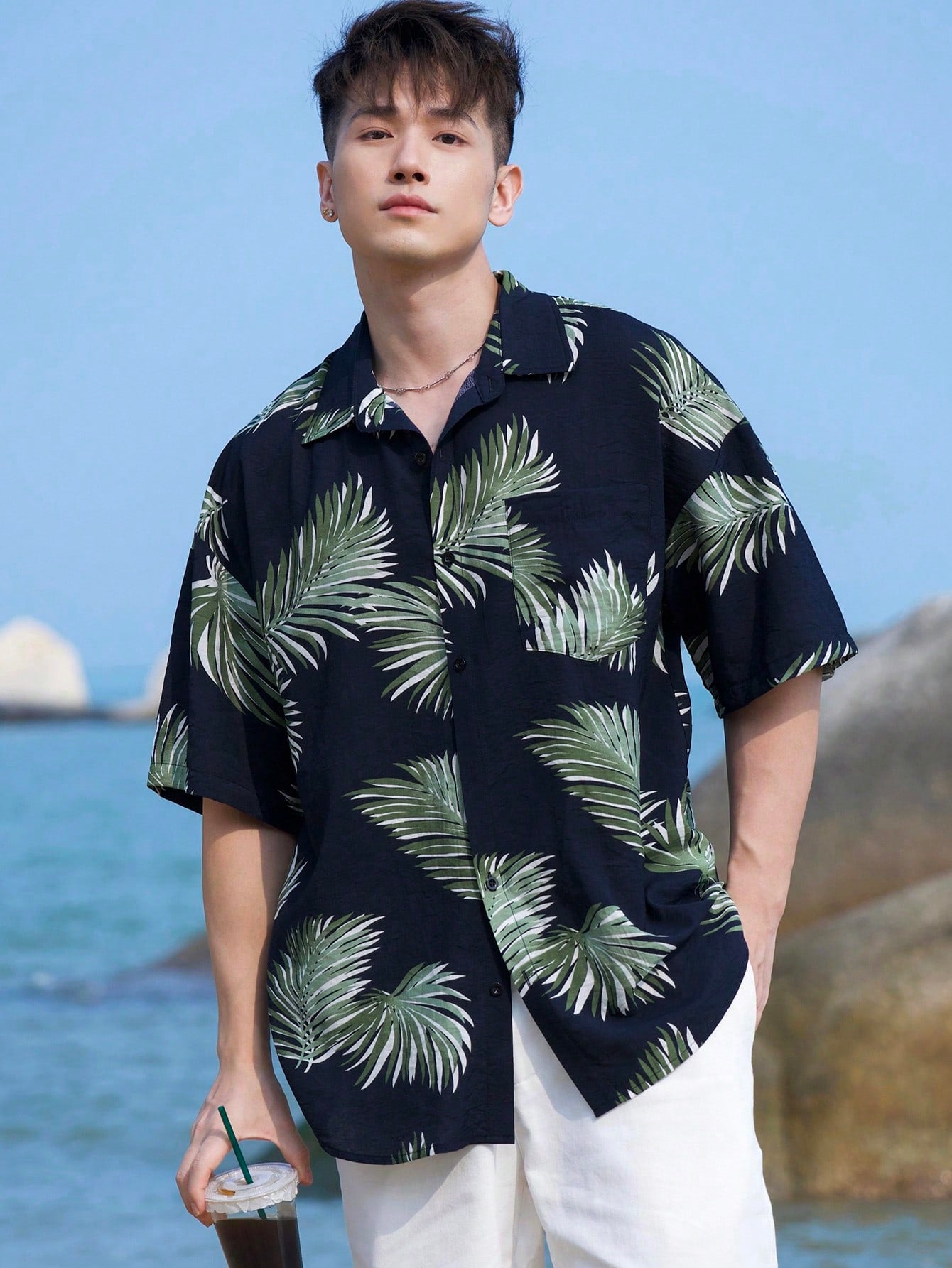 Men Loose Fit Short Sleeve Plant Print Summer Shirt