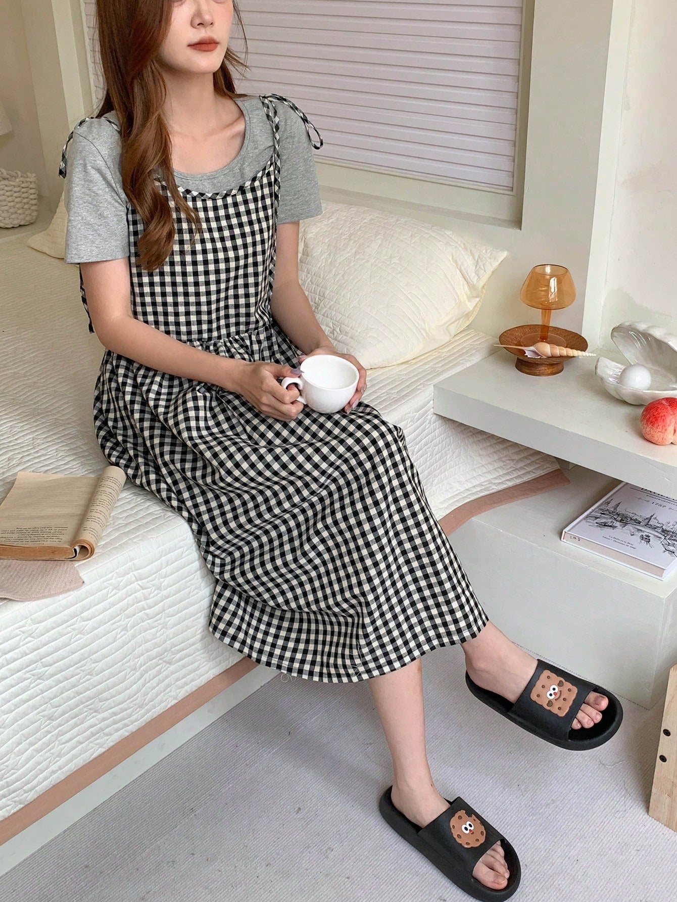 2pcs/Set Solid Color Short Sleeve T-Shirt With Plaid Skirt And Bow Tie, Home Clothes For Spring And Summer