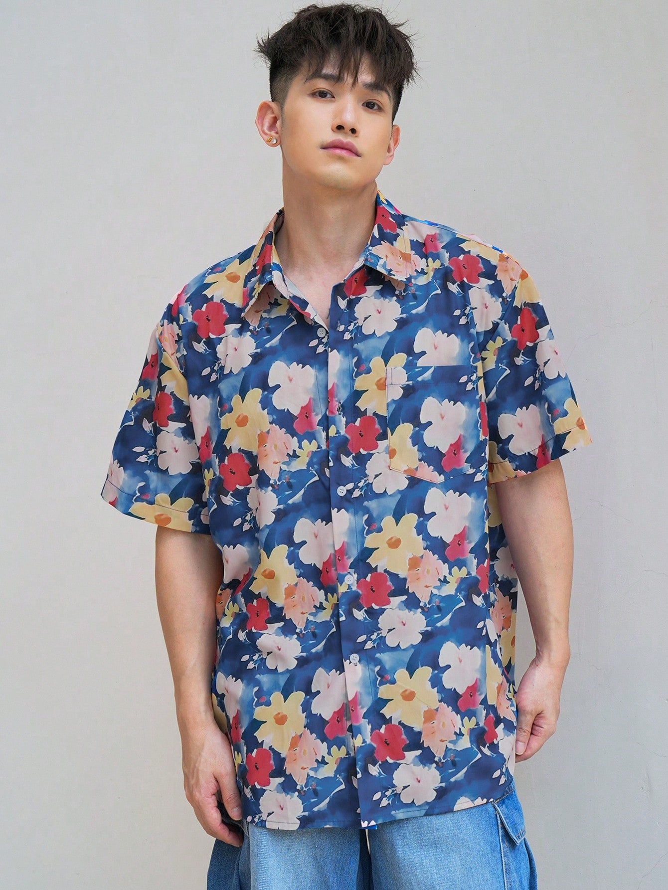 Men All-Over Floral Print Short Sleeve Summer Shirt