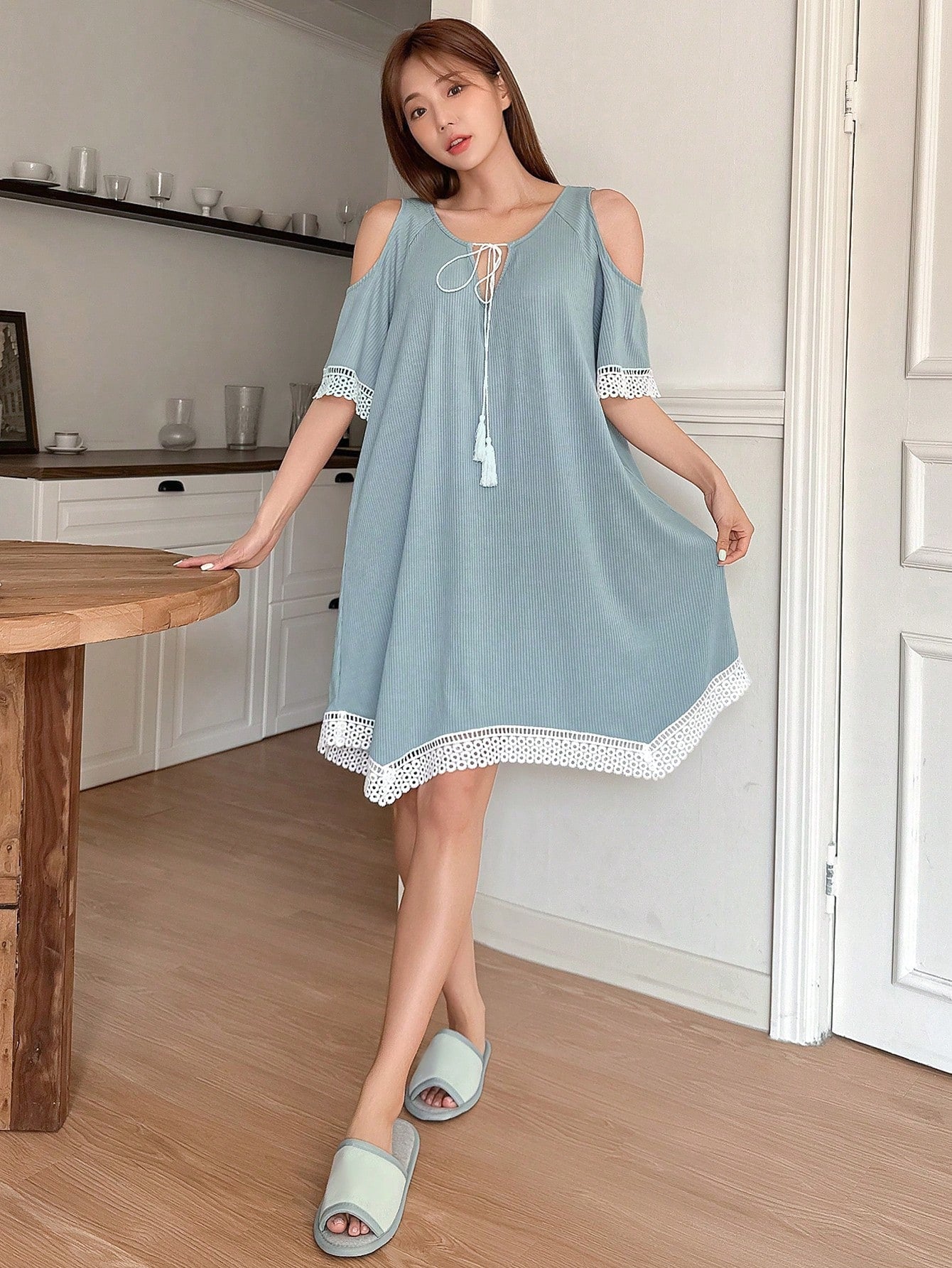 Loose Neckline Ribbon Shoulder Hollow Out Sleep Dress With Contrast Lace Decoration
