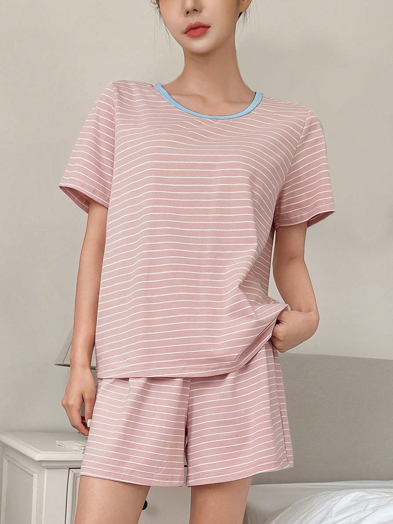 Simple Stripe Contrast Trim Short Sleeve And Shorts Pajama Set