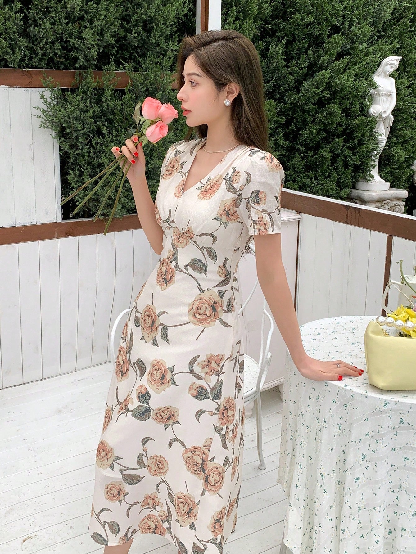 Short Puff Sleeve V-Neck Chiffon Dress With Large Flower Prints