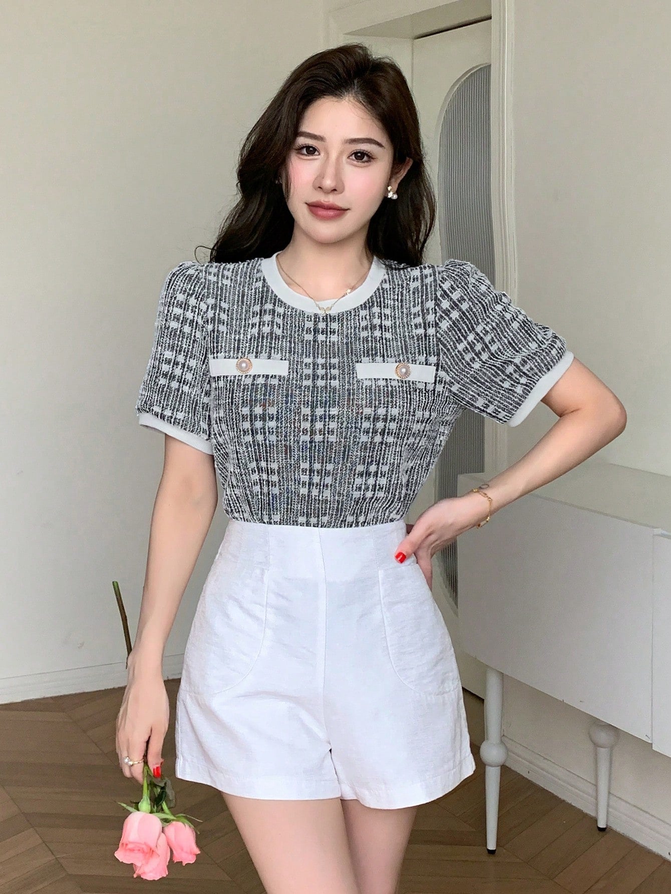 Women Summer Elegant Grid Patterned Round Neck Buttoned Short Bubble Sleeve Top With Elastic Hem