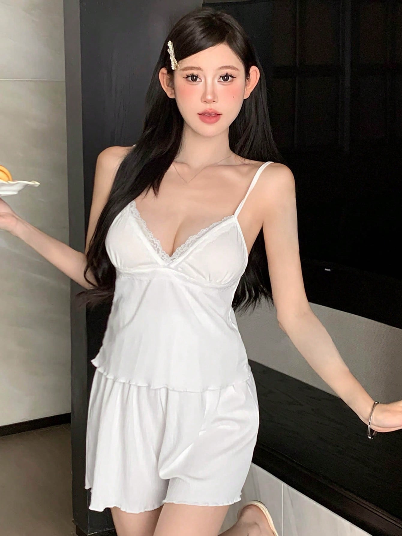 Lace Splicing Tight Stretch Camisole Home Wear Set With Scallop Trim