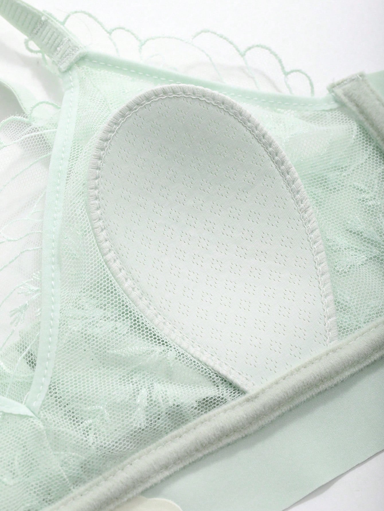 Romantic Sheer Mesh Embroidery Thin Breathable Bra With Padded Cups