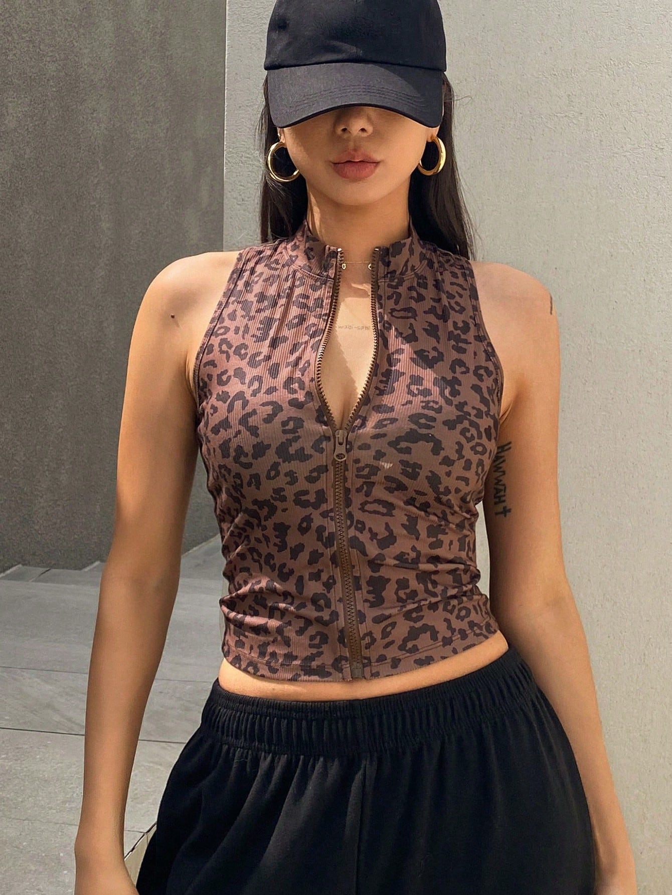 Women's Fashion Leopard Print Sleeveless Zipper Tank Top
