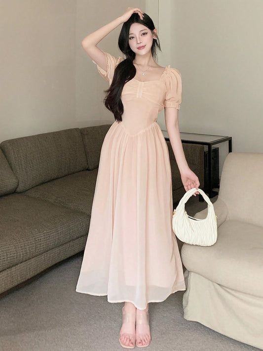 Ladies' Solid Color Short Sleeve Dress With Sweetheart Neckline For Summer, Elegant