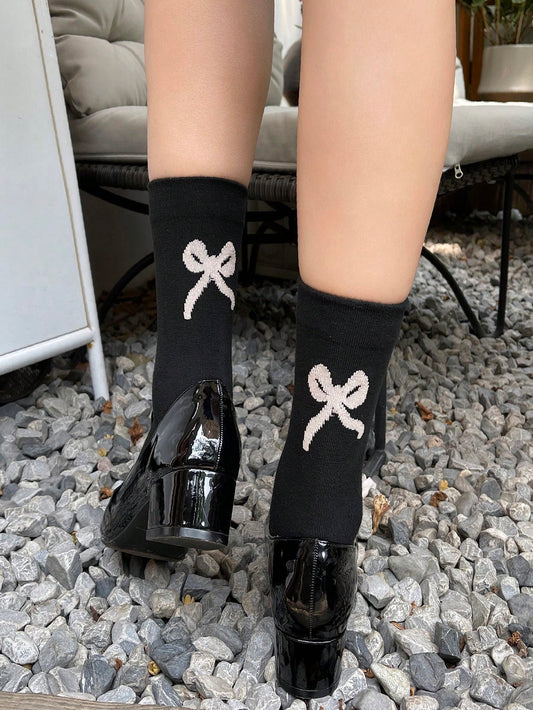 Women's Fashionable And Cute Butterfly Design Mid-Calf Socks