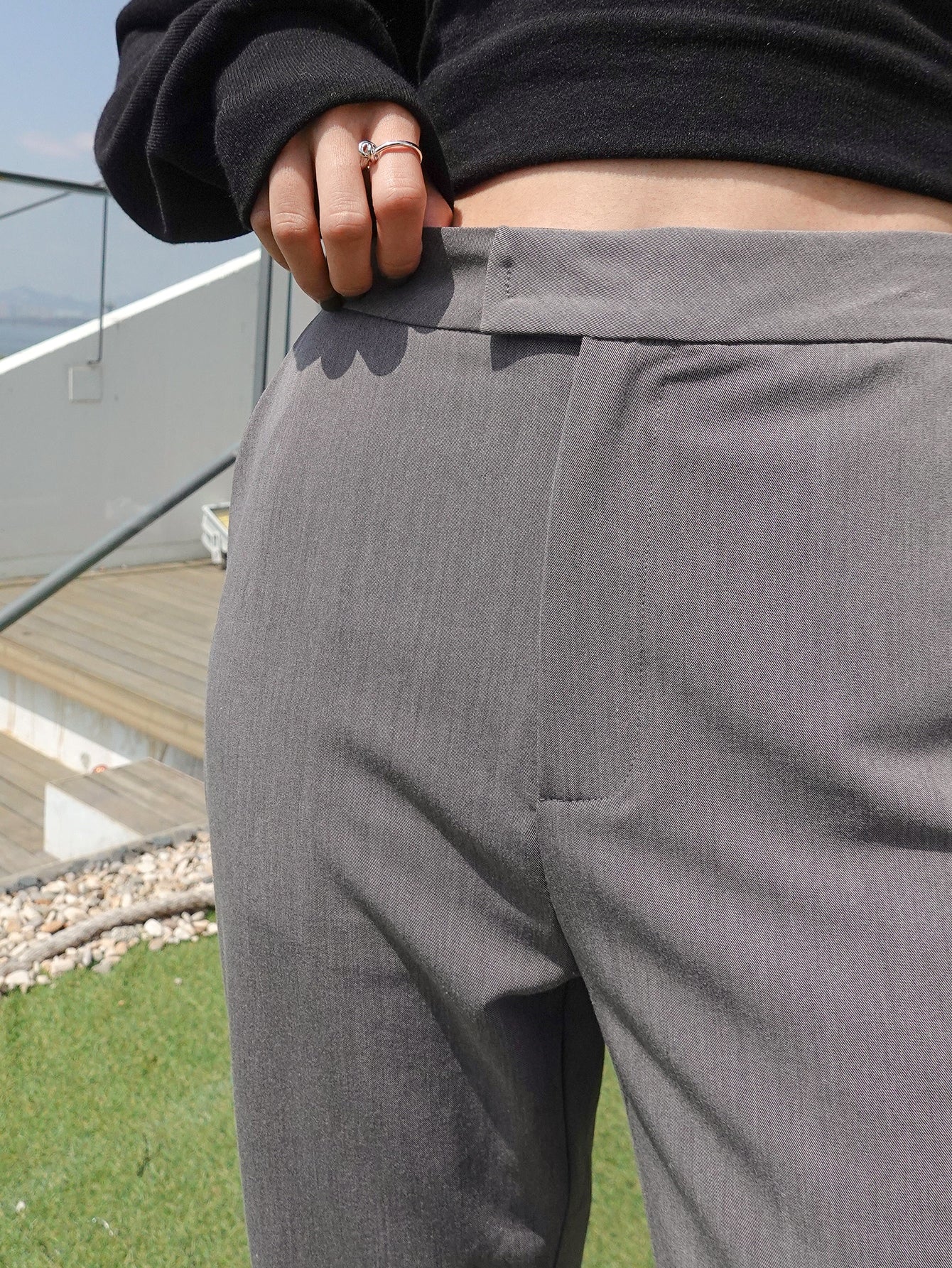 Slant Pocket Solid Tailored Pants