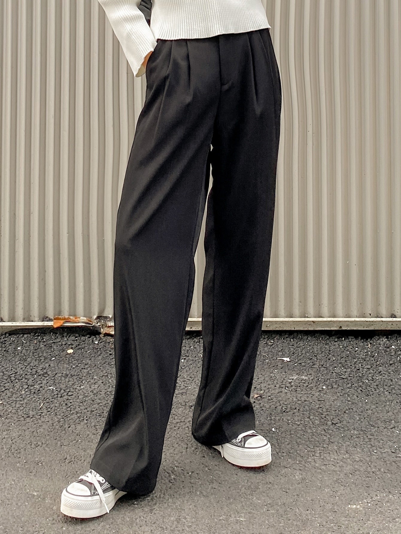 Solid Plicated Tailored Pants