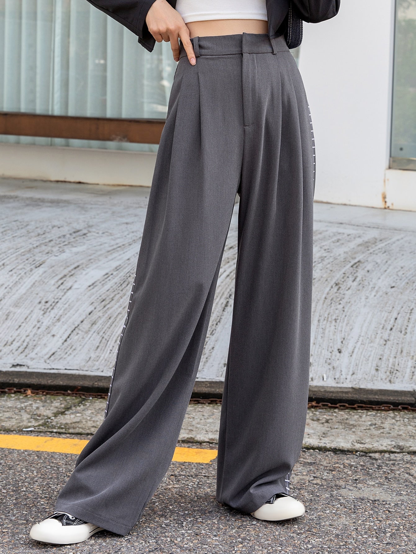 Fold Pleated Top-stitching Pants