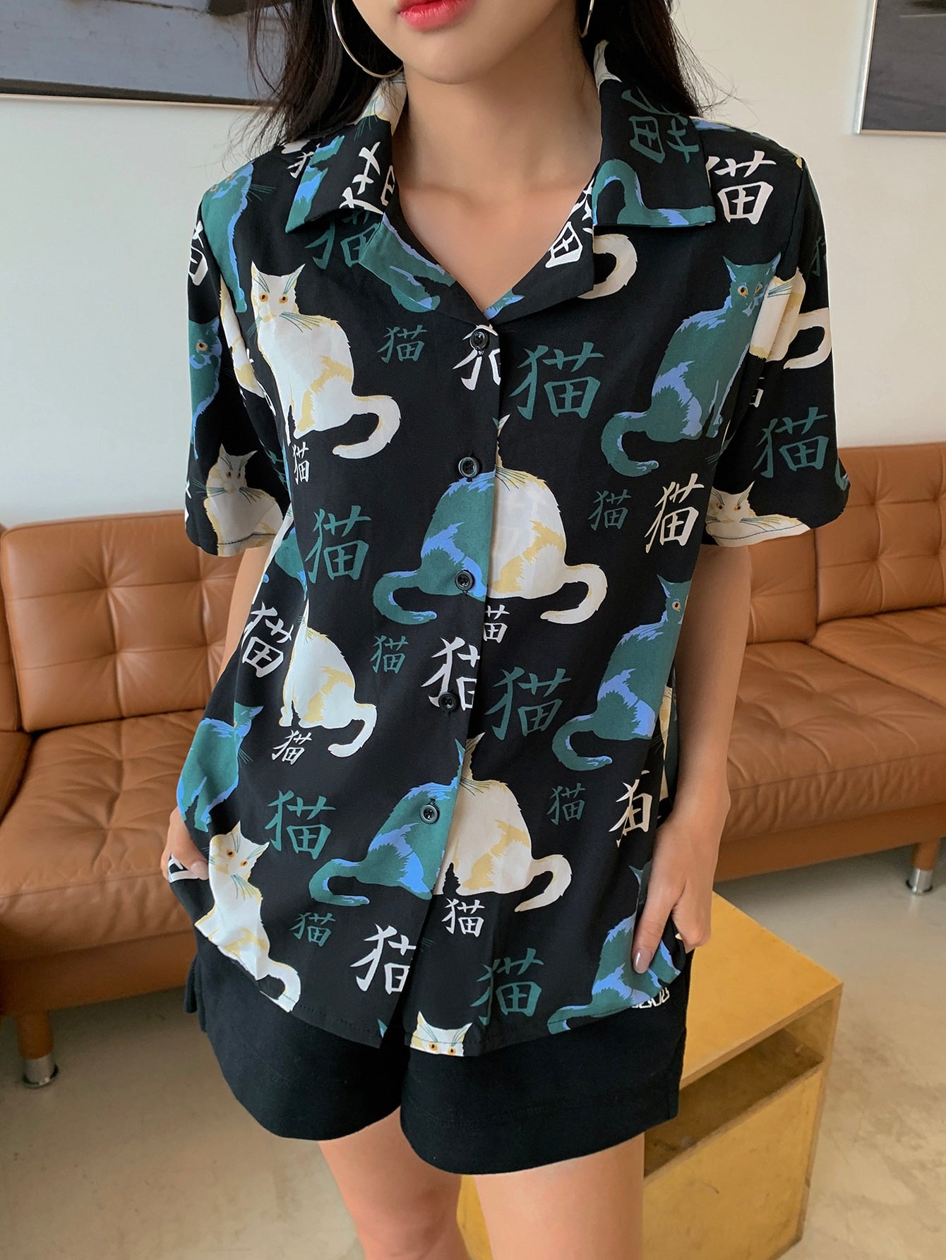 Chinese Letter & Cat Print Shirt
