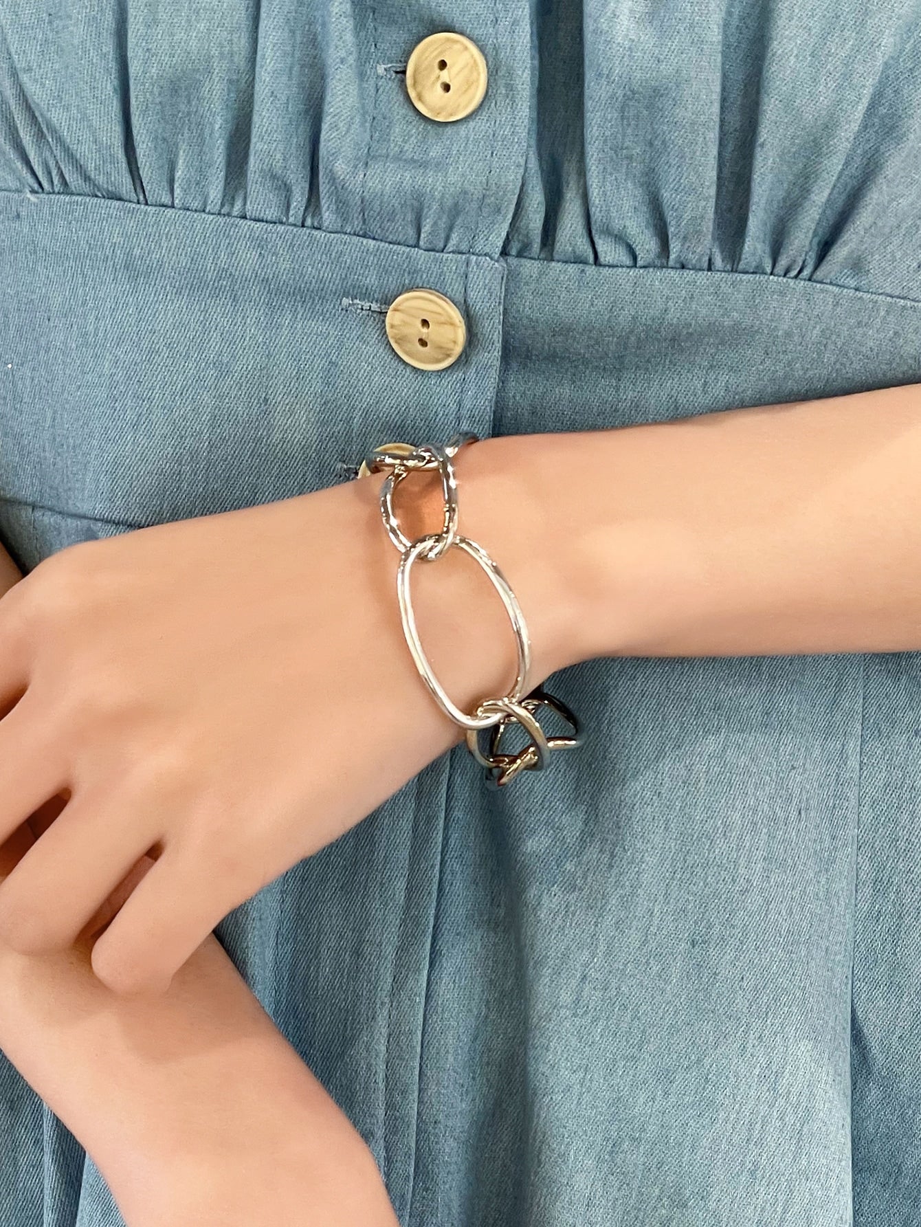 Hollow Out Cuff Bangle