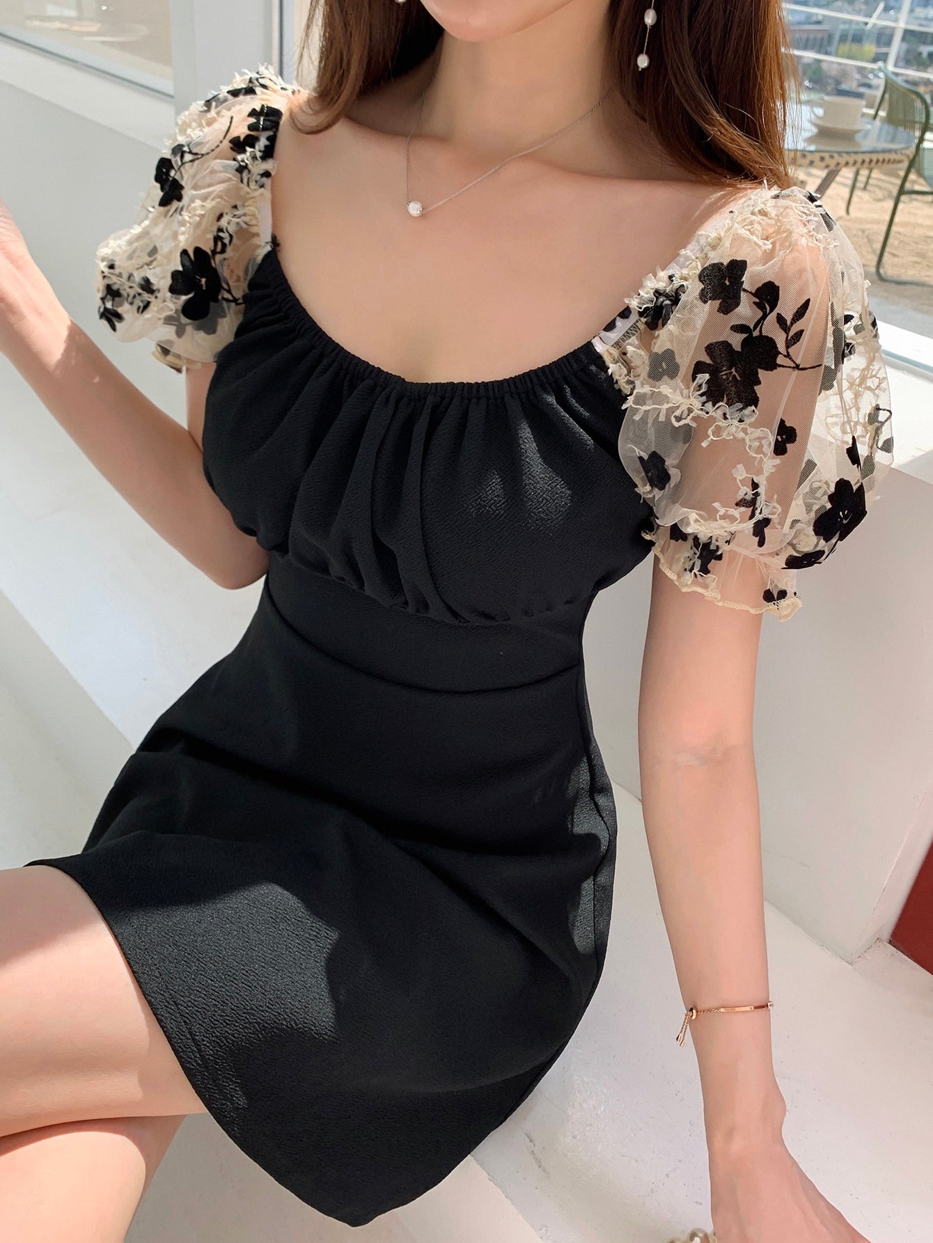 Floral Print Contrast Mesh Puff Sleeve Ruched Dress