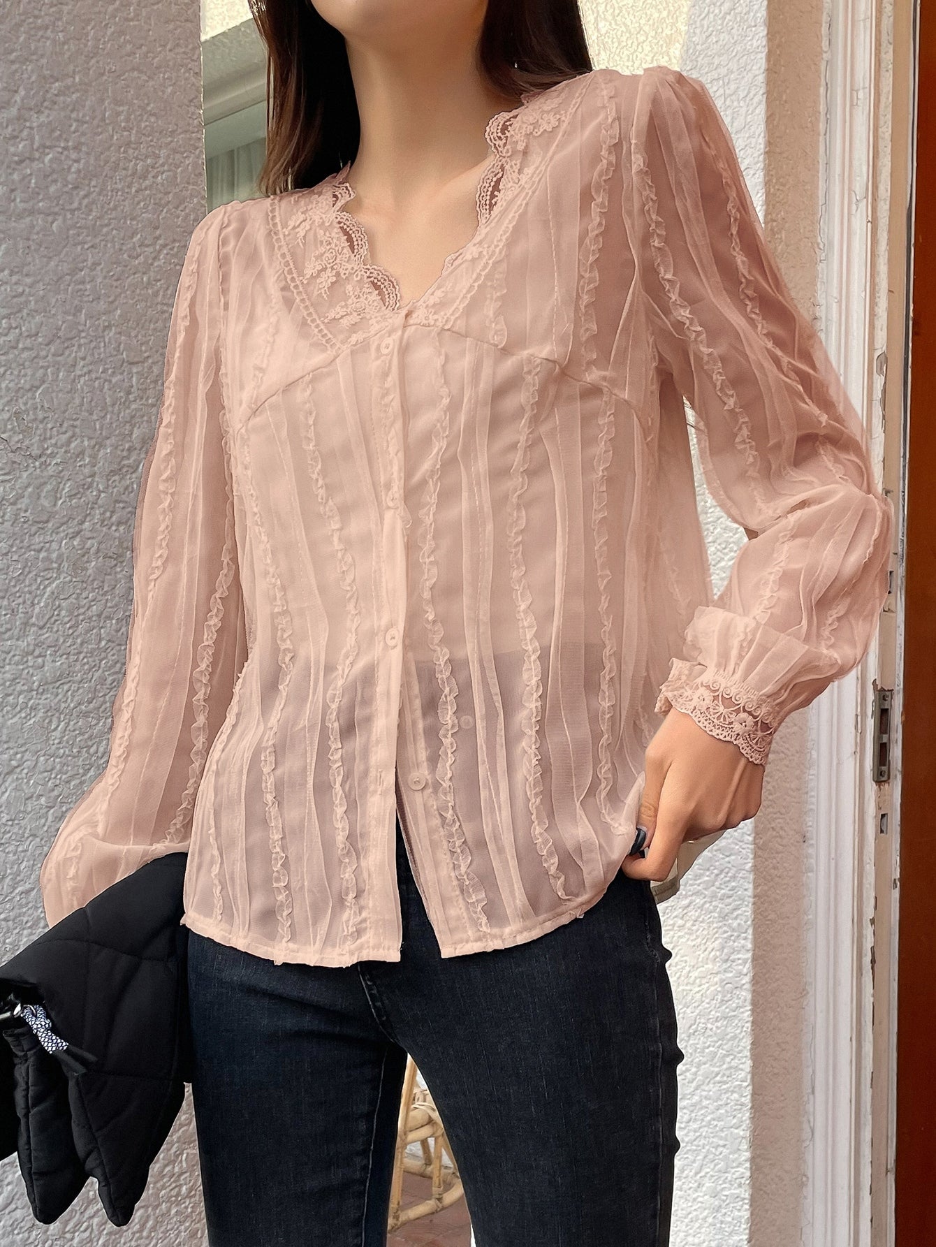 Embroidery Mesh Puff Sleeve Blouse