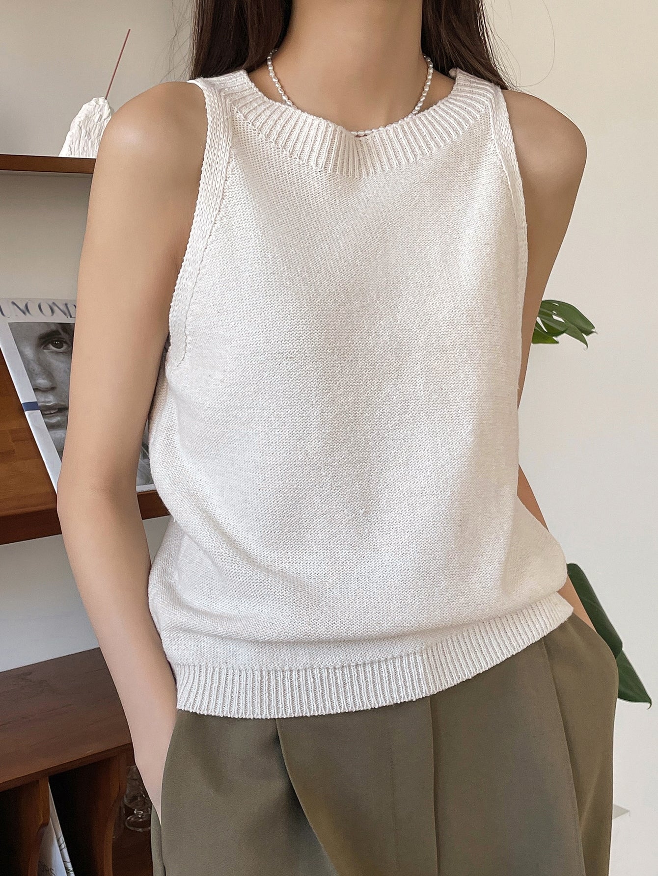 Solid Round Neck Knit Top