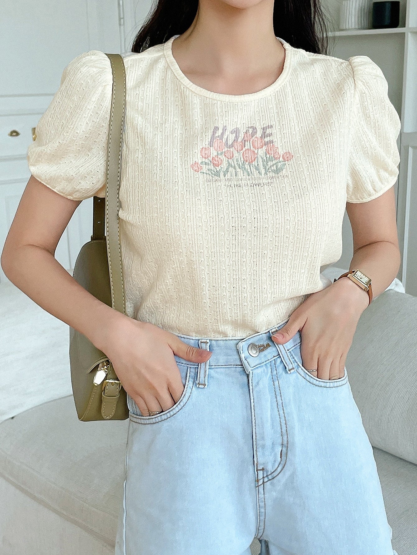 Floral & Letter Graphic Puff Sleeve Tee