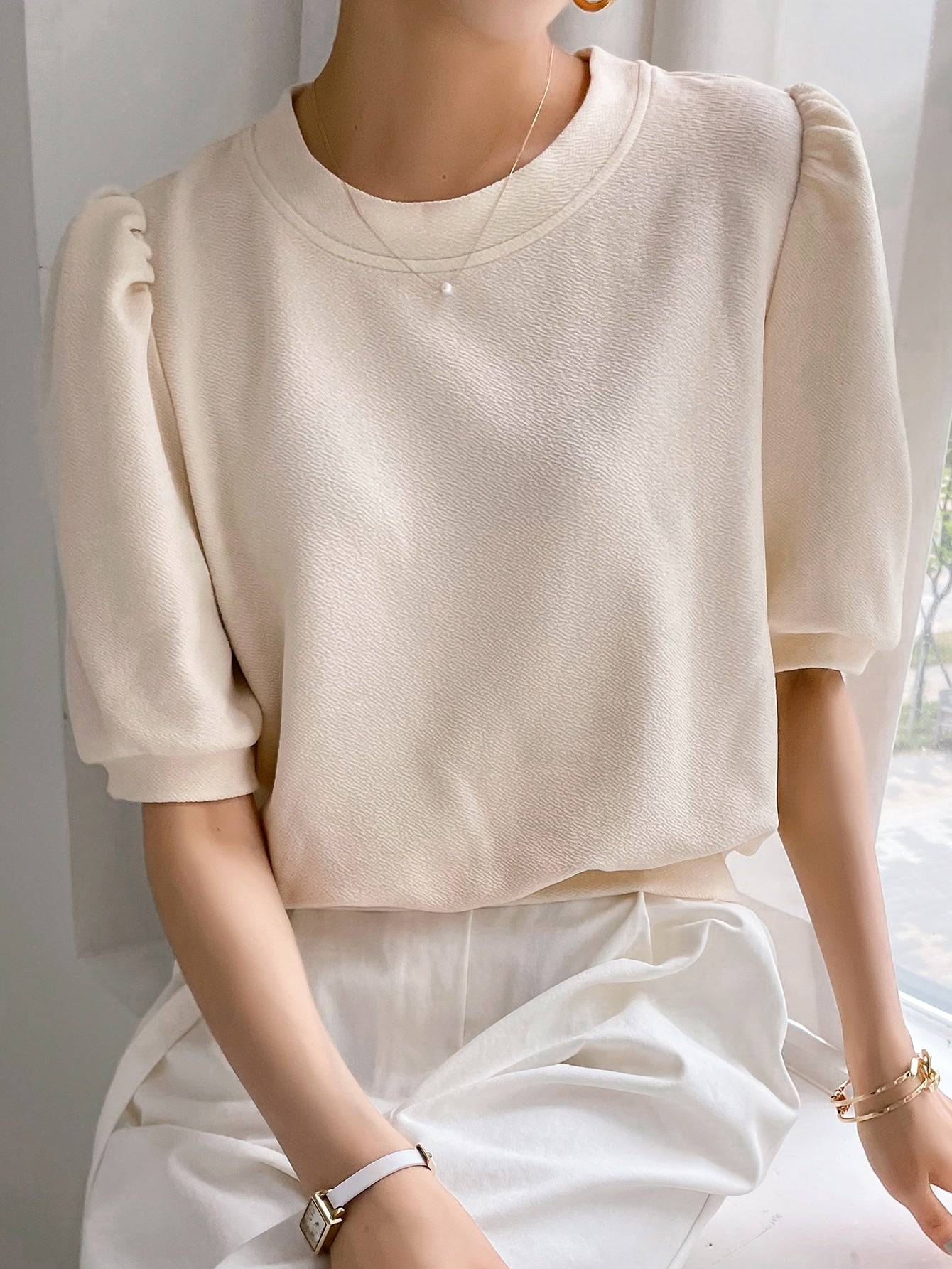 Solid Puff Sleeve Blouse