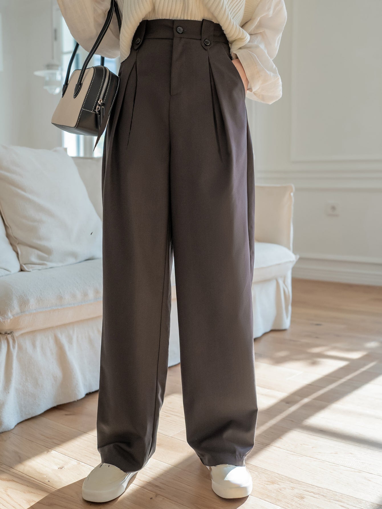 Solid Plicated Detail Tailored Pants