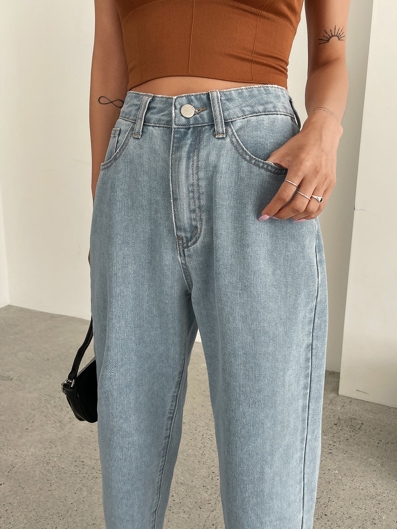High Waist Floral Embroidered Mom Fit Jeans