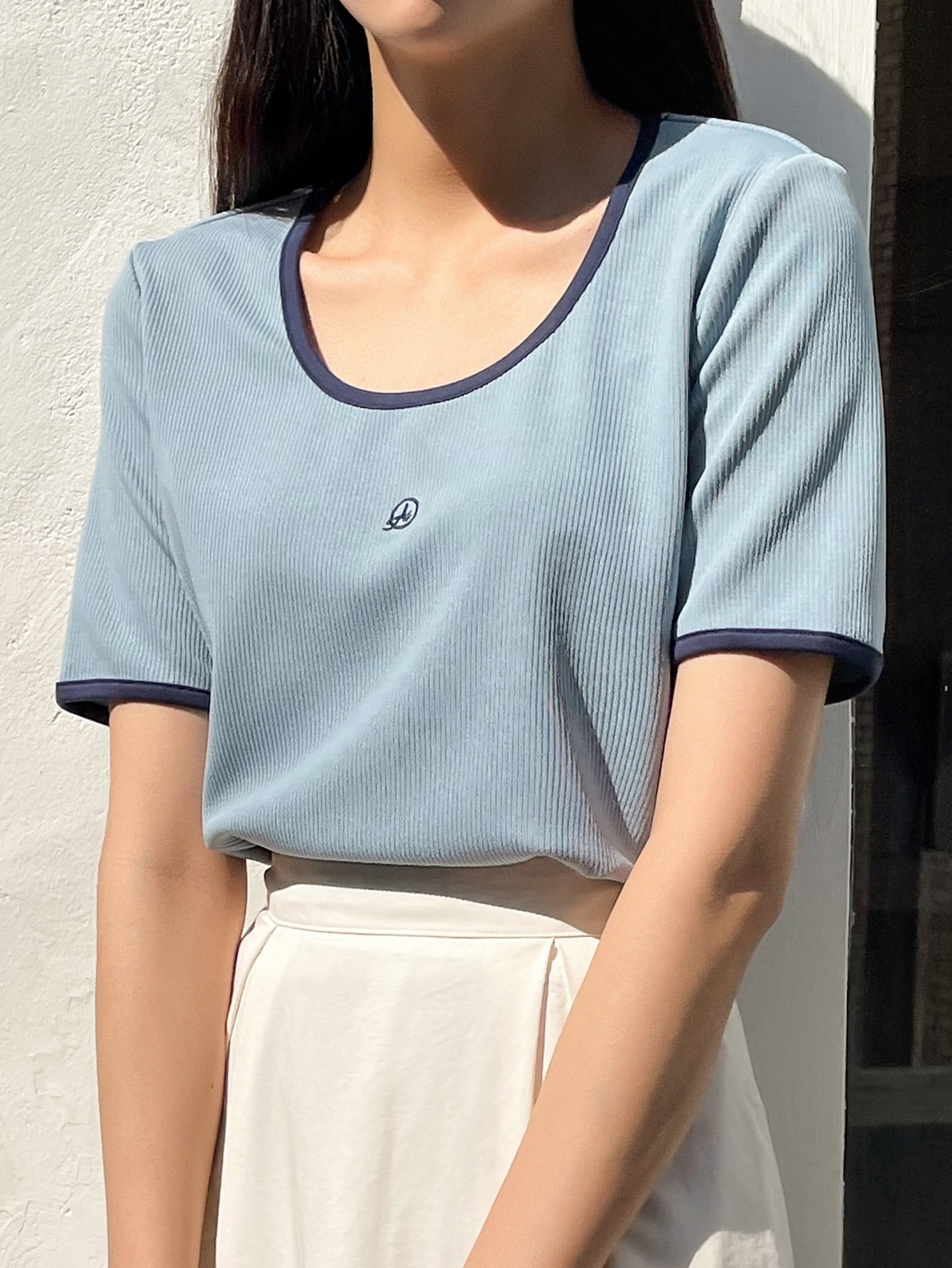 Letter Embroidery Rib-knit Contrast Binding Tee