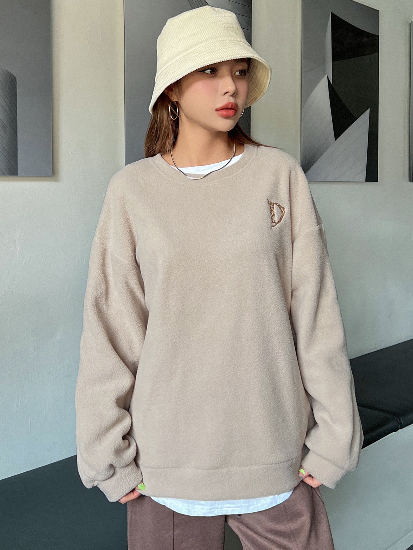 Letter Embroidery Drop Shoulder Fleece Sweatshirt Without Tee