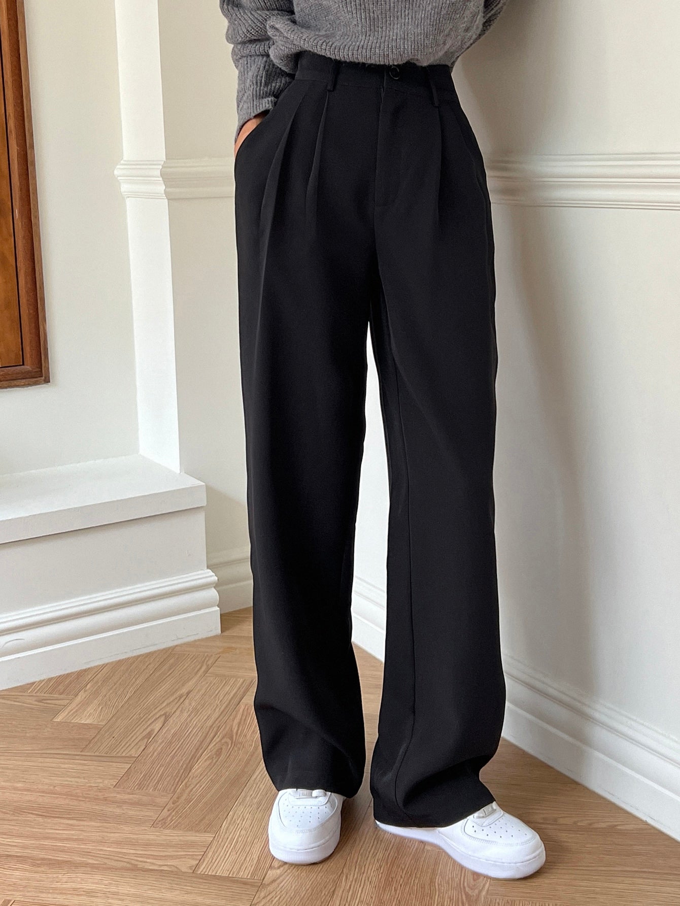 Plicated Detail Suit Pants – DAZY