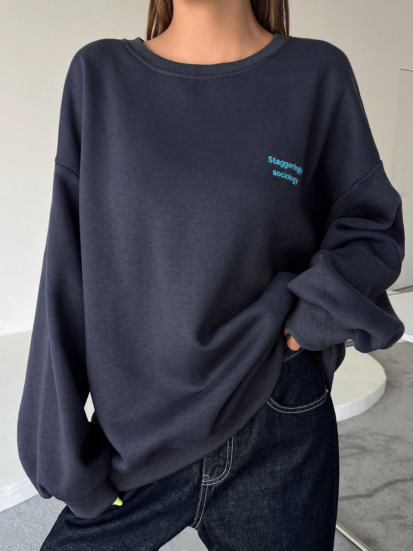 Letter Embroidery Drop Shoulder Thermal Pullover